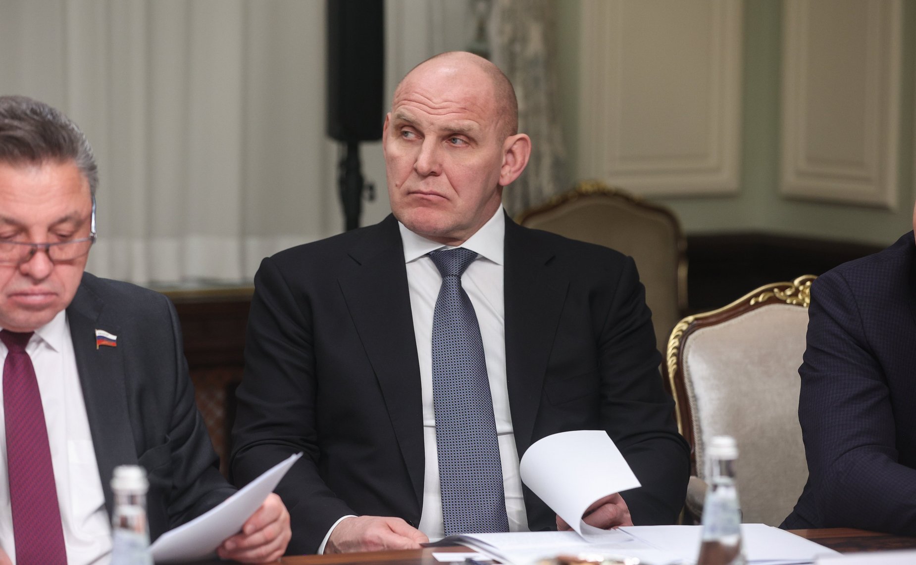 Александр Карелин