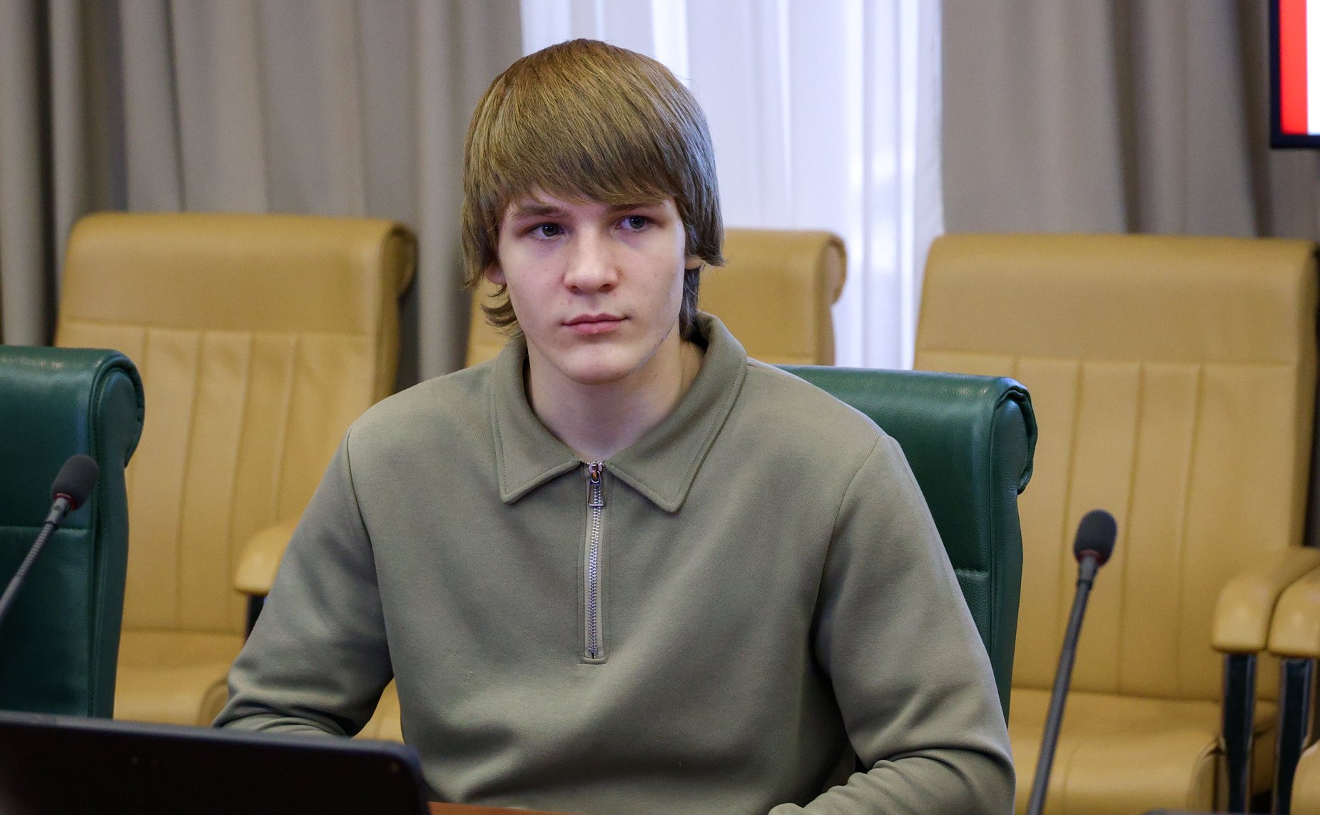 Наталья Комарова провела встречу с учащимися 10–11 класса