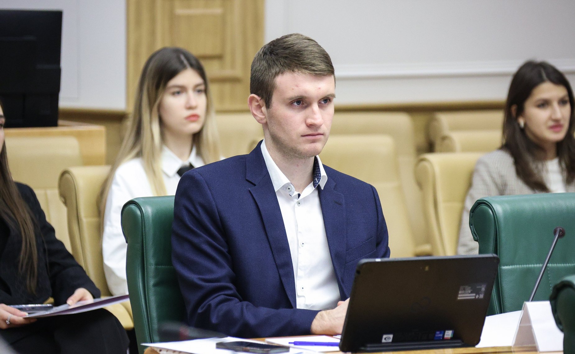 Круглый стола на тему «Цифровое водительское удостоверение на право управления транспортным средством: законодательные аспекты»