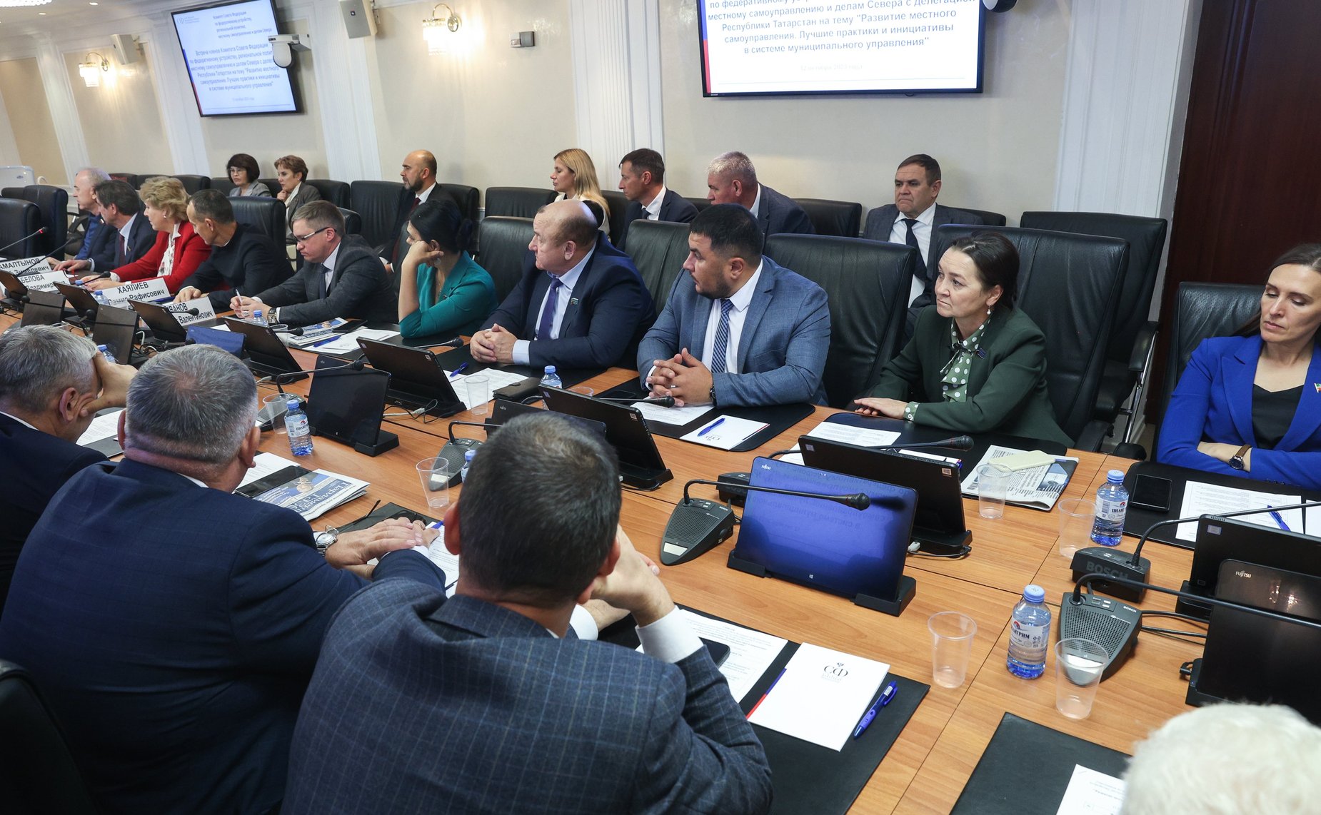 Встреча членов Комитета СФ по федеративному устройству, региональной политике, МСУ и делам Севера с представителями органов местного самоуправления из Республики Татарстан