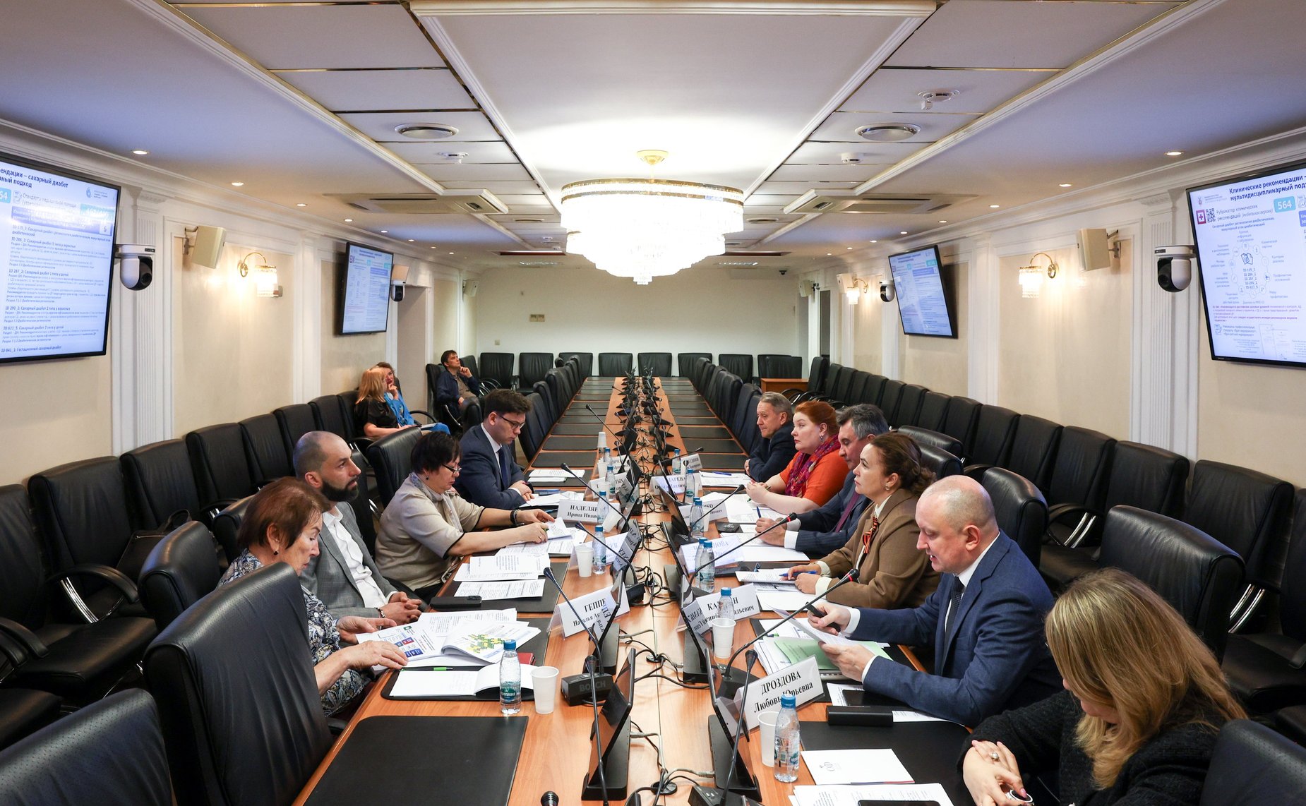 Круглый стол Комитета Совета Федерации по социальной политике