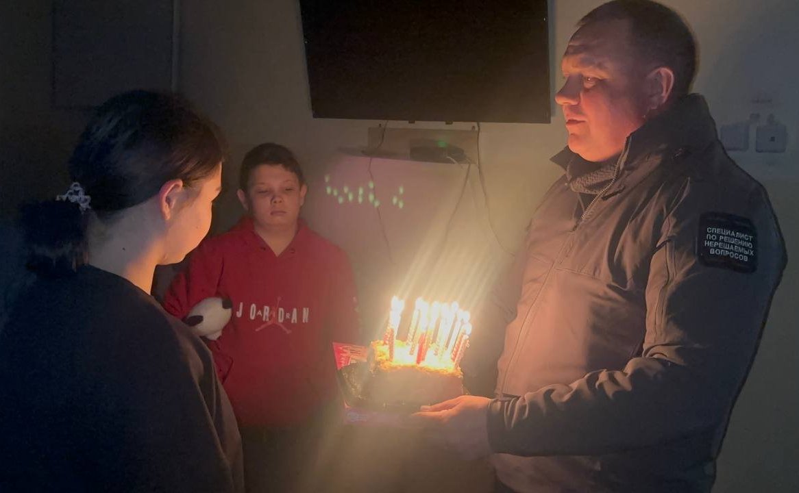 Игорь Кастюкевич посетил подшефный детский центр в Новокиевке Херсонской области, передал книги и подарки для воспитанников