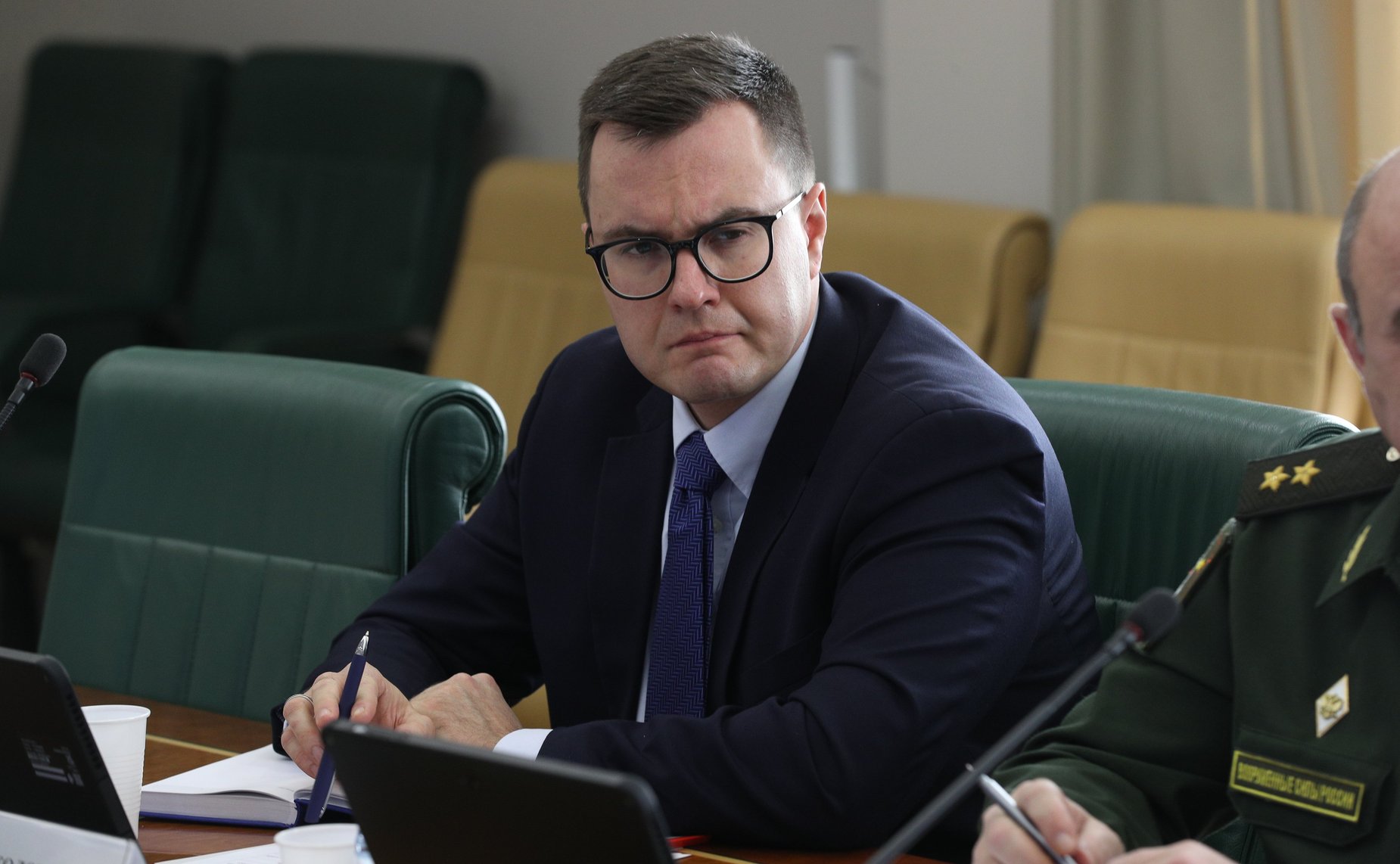 «Круглый стол» на тему «Международное сотрудничество в борьбе с глобальными вызовами и угрозами, включая кризис системы контроля над вооружениями»