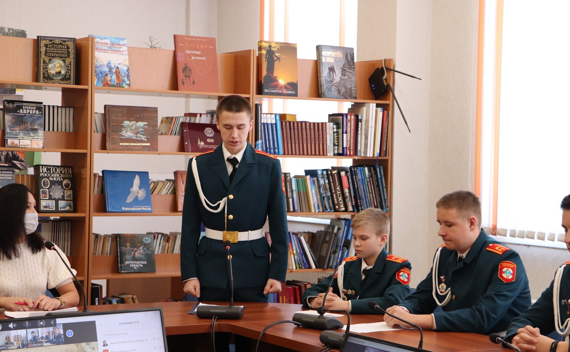 Юрий Воробьев провел урок, посвященный Дню защитника Отечества