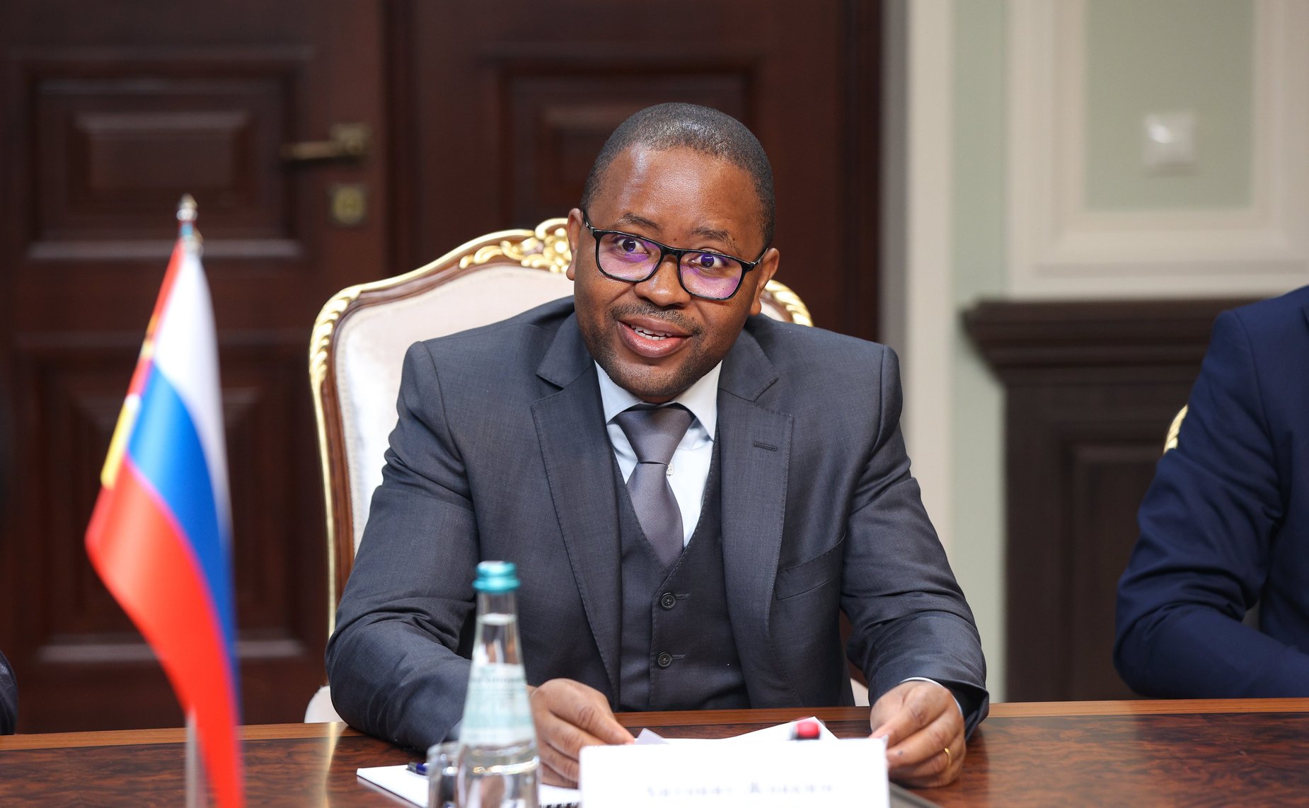 Встреча Руководителя Аппарата Совета Федерации Геннадия Голова с Генеральным секретарем Ассамблеи Республики Мозамбик