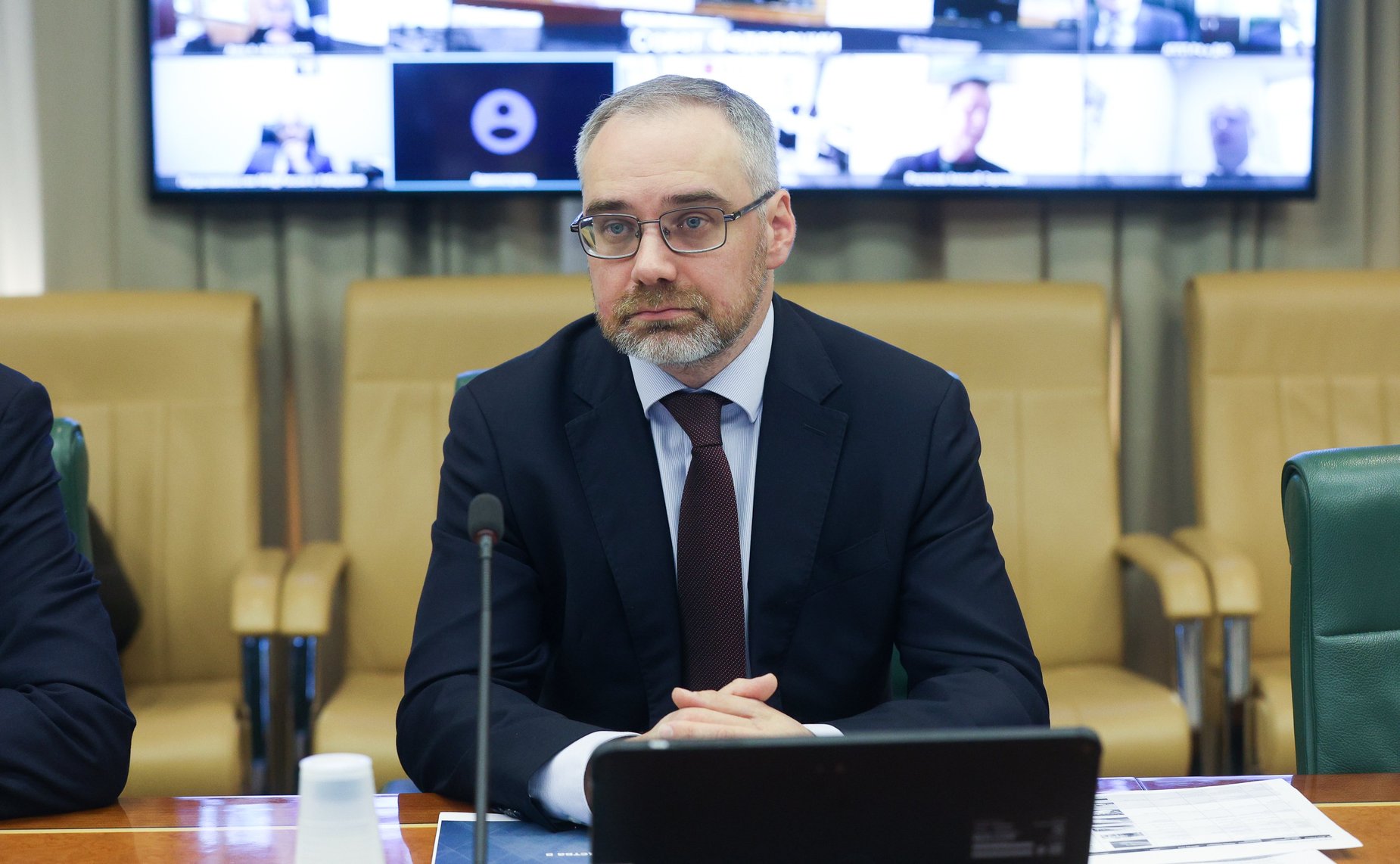 Круглый стол комитета Совета Федерации по экономической политике на тему «Вопросы восстановления и наращивания трансграничных и межрегиональных грузовых и пассажирских перевозок по реке Амур»