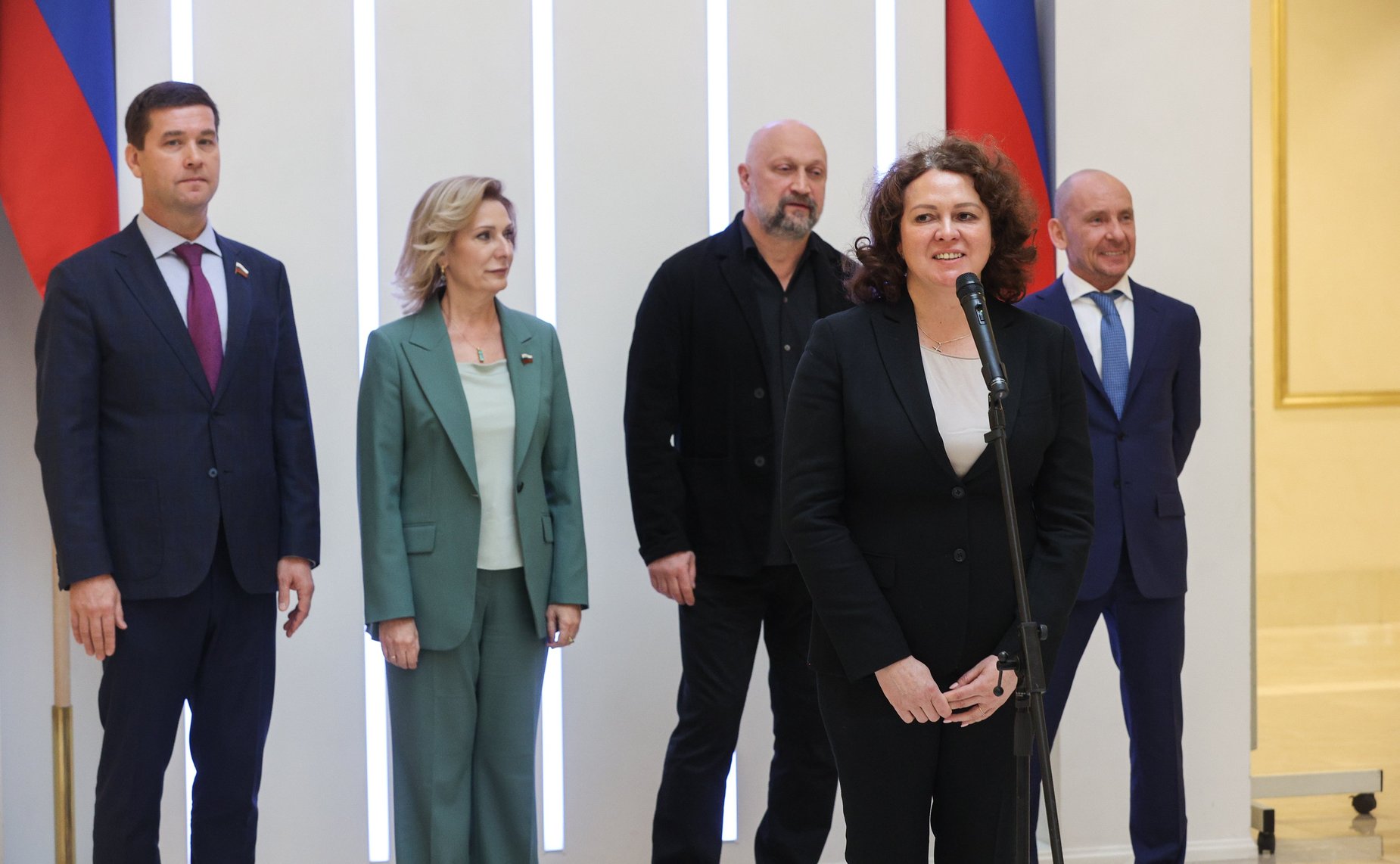 Инна Святенко и Андрей Чернышев поприветствовали в Совете Федерации детей, которые являются победителями и призёрами паралимпийских чемпионатов