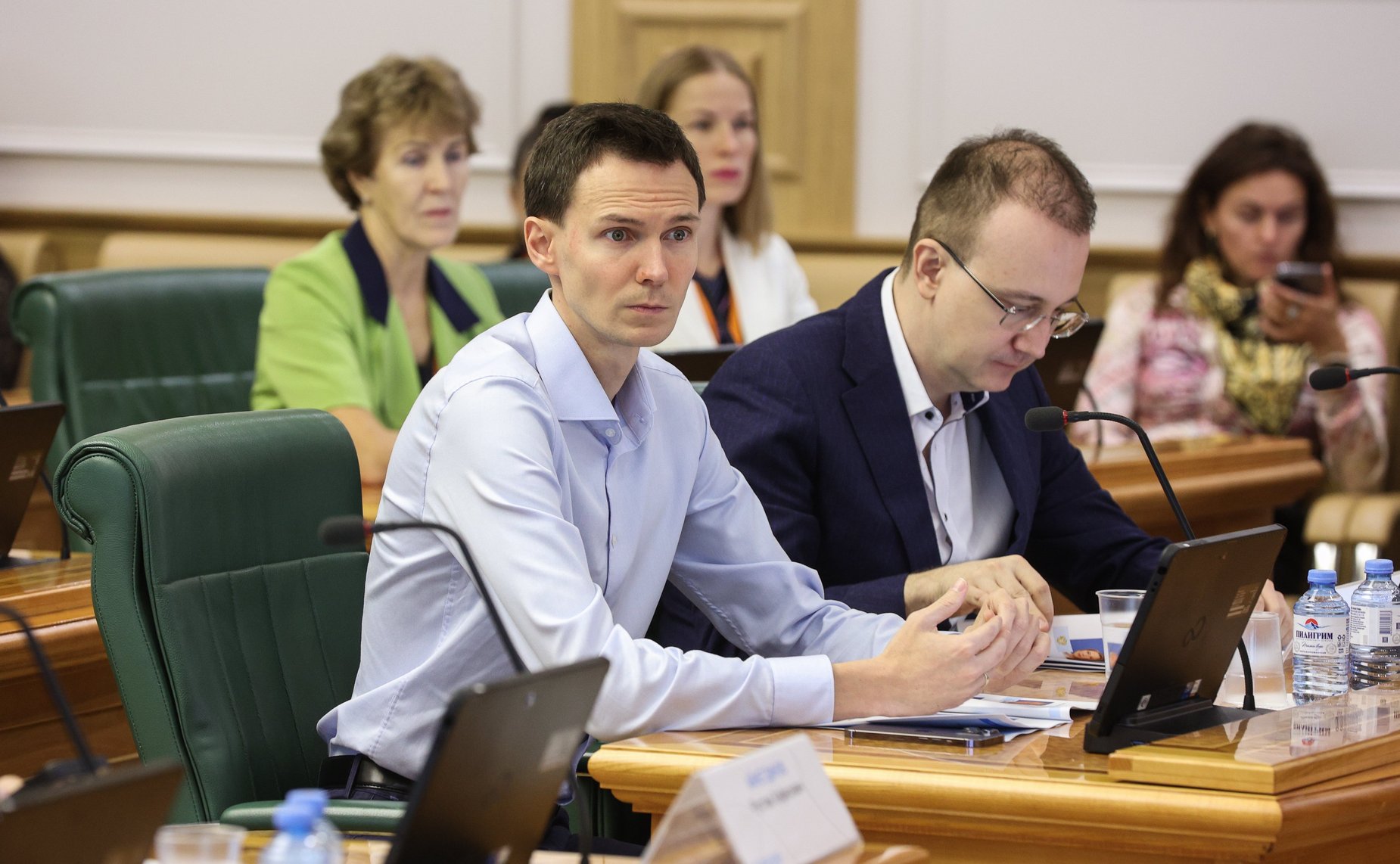 Круглый стол Комитета СФ по Регламенту и организации парламентской деятельности на тему «Цифровизация образования: вопросы нормативного регулирования и развития кадров»