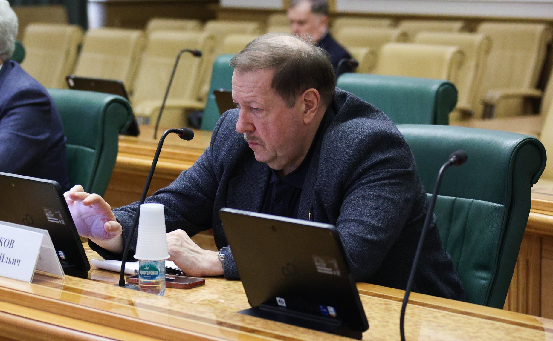 Александр Русаков