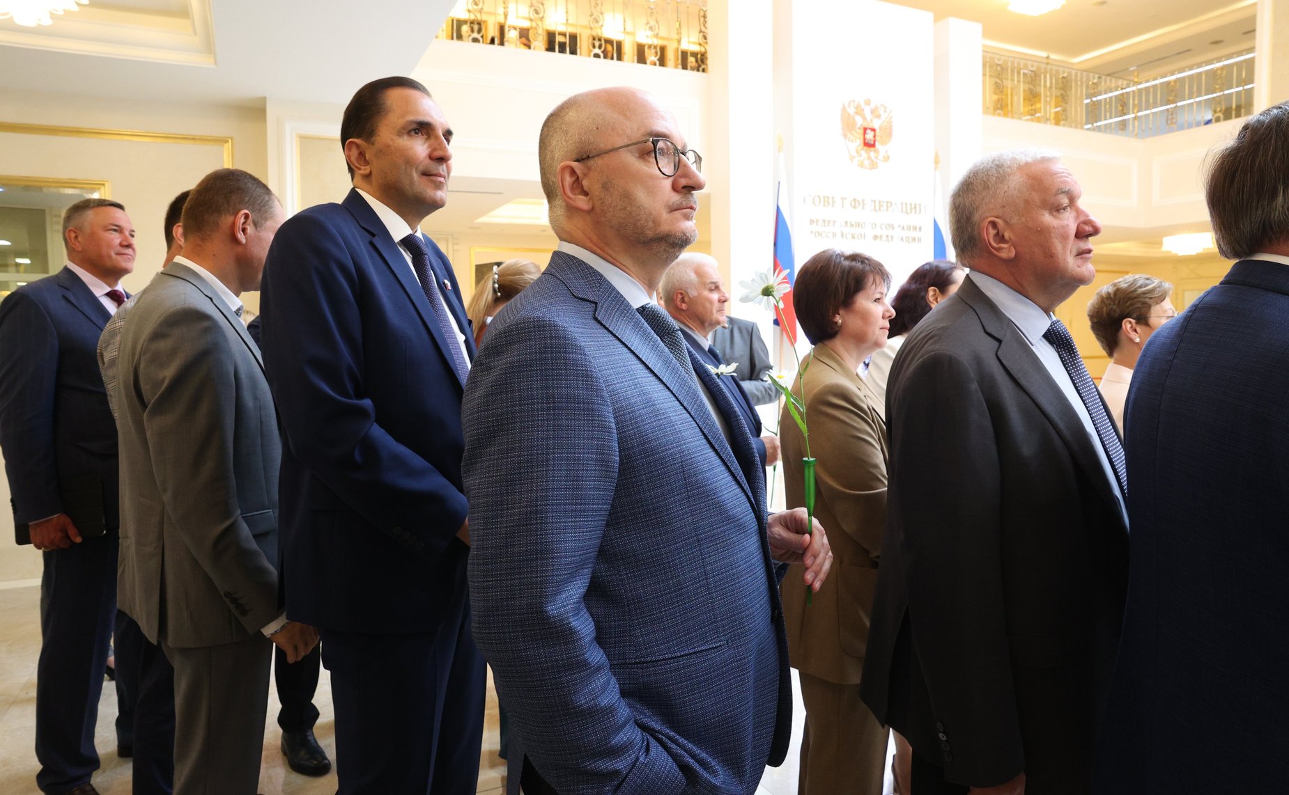 В Совете Федерации состоялась торжественная церемония открытия фотовыставки «Семейные бизнес-династии регионов России», посвященная Дню семьи, любви и верности