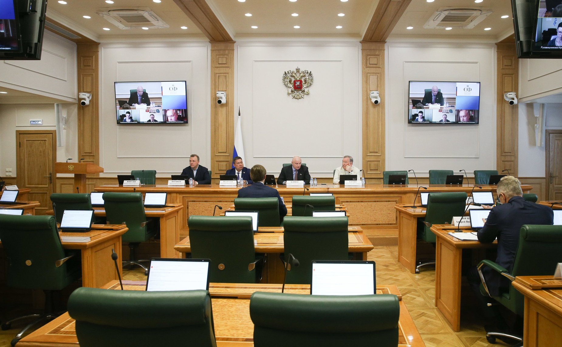 Внеочередное заседание Комитета СФ по конституционному законодательству и государственному строительству