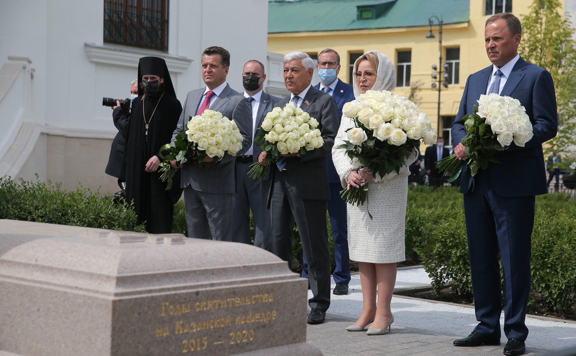 Председатель Совета Федерации Валентина Матвиенко возложила цветы к могиле митрополита Казанского и Татарстанского Феофана