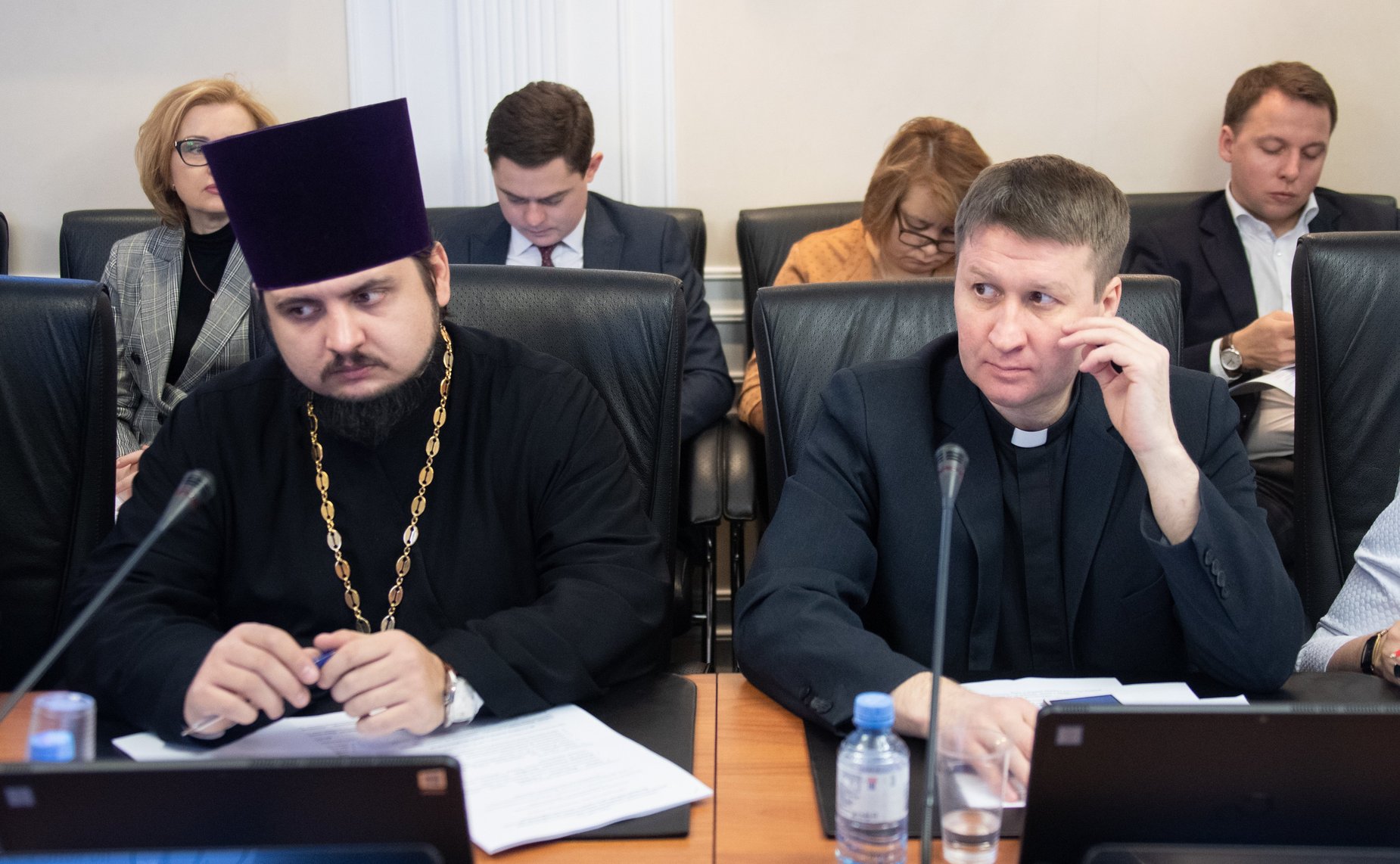 «Круглый стол» в рамках VIII Рождественских парламентских встреч в СФ. Общественное-государственное партнерство в продвижении просветительских инициатив, направленных на сохранение наследия Великой Победы: роль СМИ