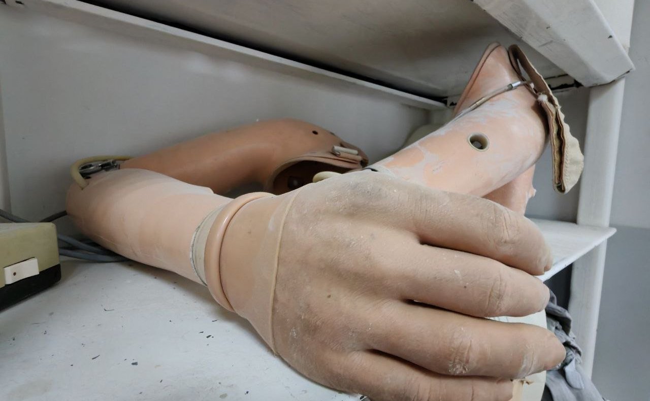 Виталий Назаренко посетил Владикавказский филиал Московского протезно-ортопедического предприятия