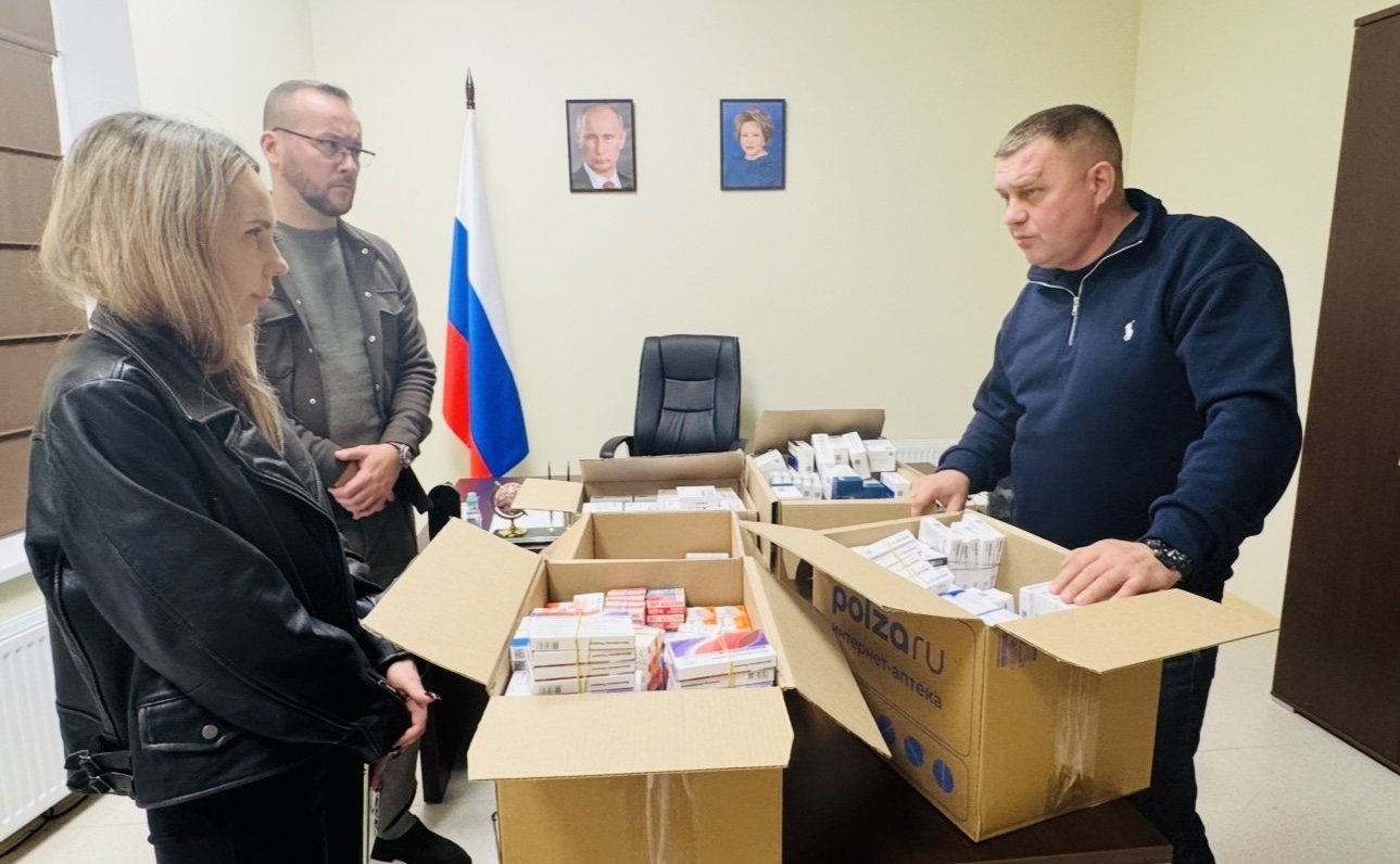 Игорь Кастюкевич передал в Новокаховский округ лекарственные препараты