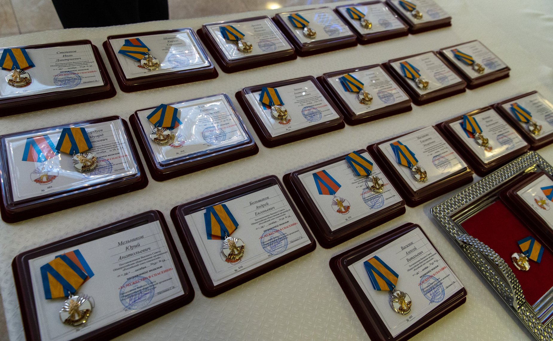 Торжественная церемония награждения детей и подростков, проявивших личное мужество в экстремальных ситуациях и спасших человеческие жизни