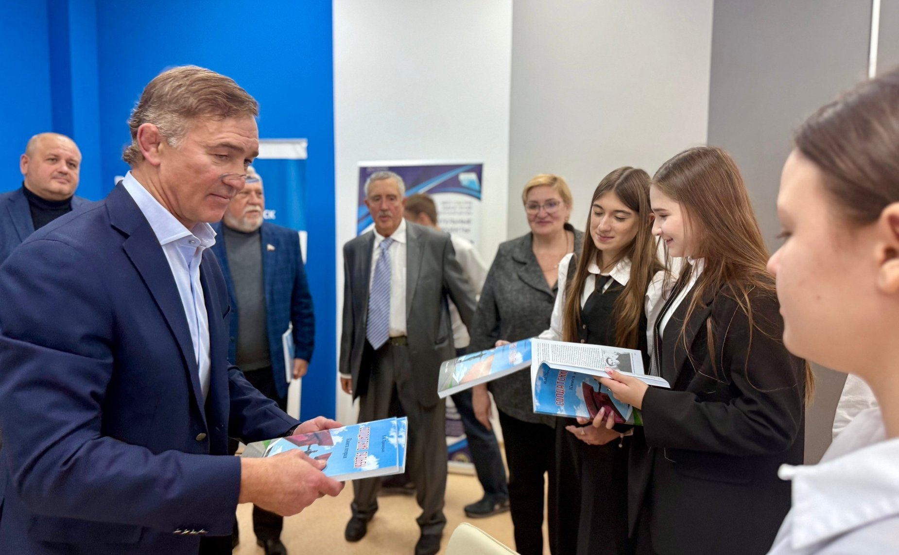 Александр Брыксин принял участие во встрече, прошедшей в средней общеобразовательной школе №60 города Курска