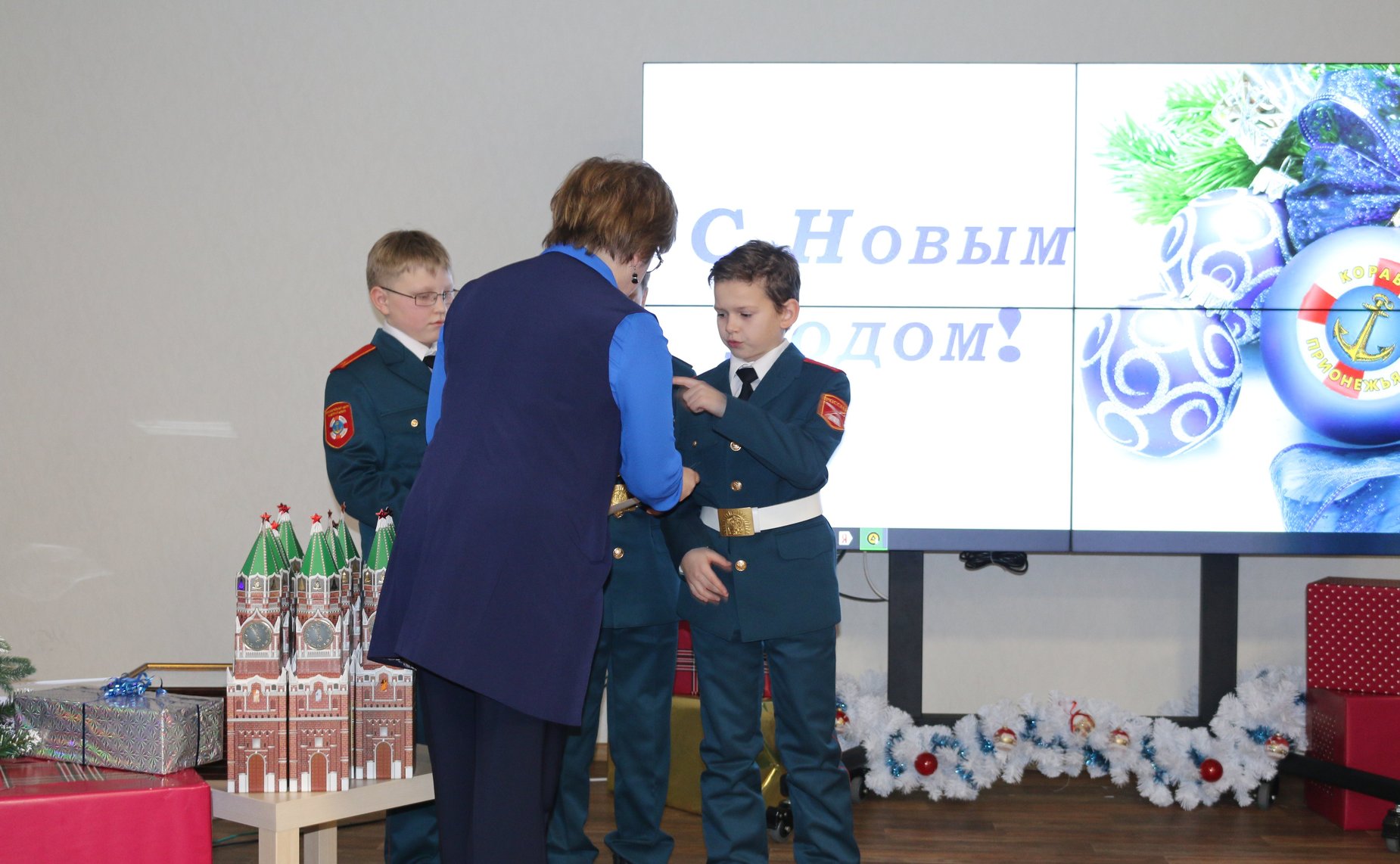 Встреча Юрия Воробьева с кадетами и педагогами образовательного центра «Корабелы Прионежья»