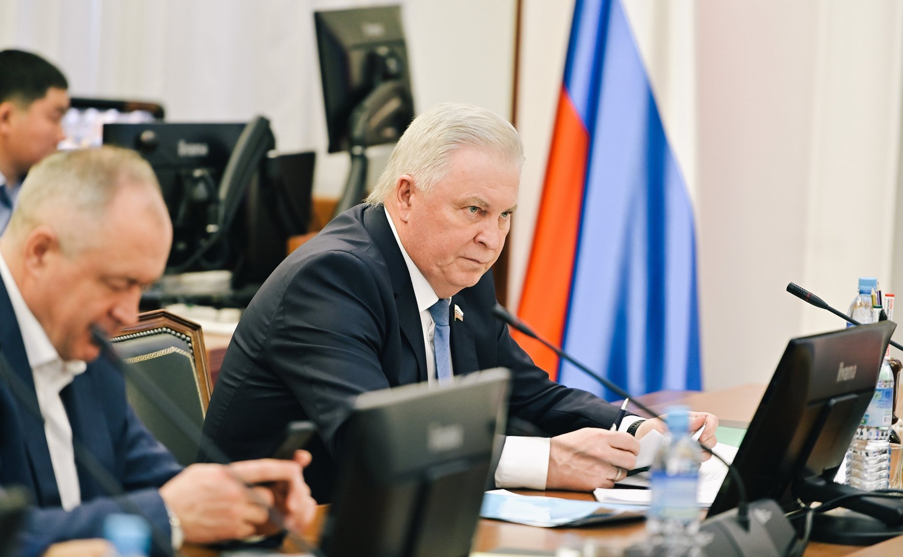 Вячеслав Наговицын в рамках региональной недели принял участие в совещании с правительством региона по вопросам реализации постановления Совета Федерации о социально-экономическом развитии Бурятии