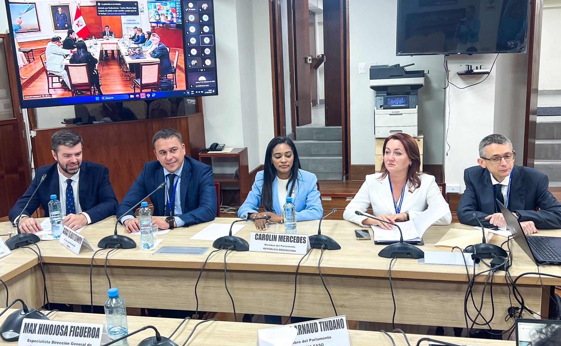 Айрат Гибатдинов и Наталья Кувшинова приняли участие в заседаниях парламентских комиссий в рамках 11-й Всемирной конференции молодых парламентариев МПС