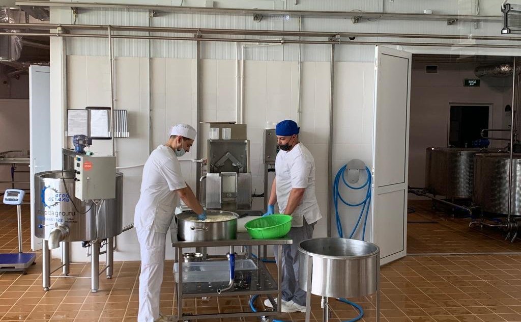 Сергей Рябухин и Евгений Савченко посетили крупнейшую в России агрофирму «Зелёная Долина» в Белгородской области