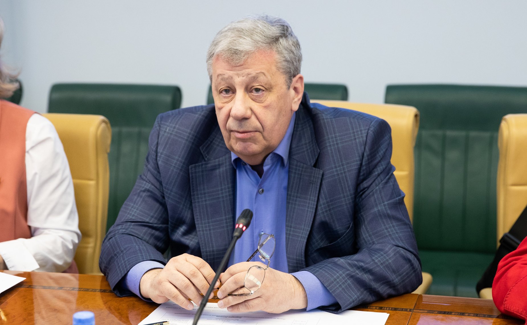 Аркадий Чернецкий