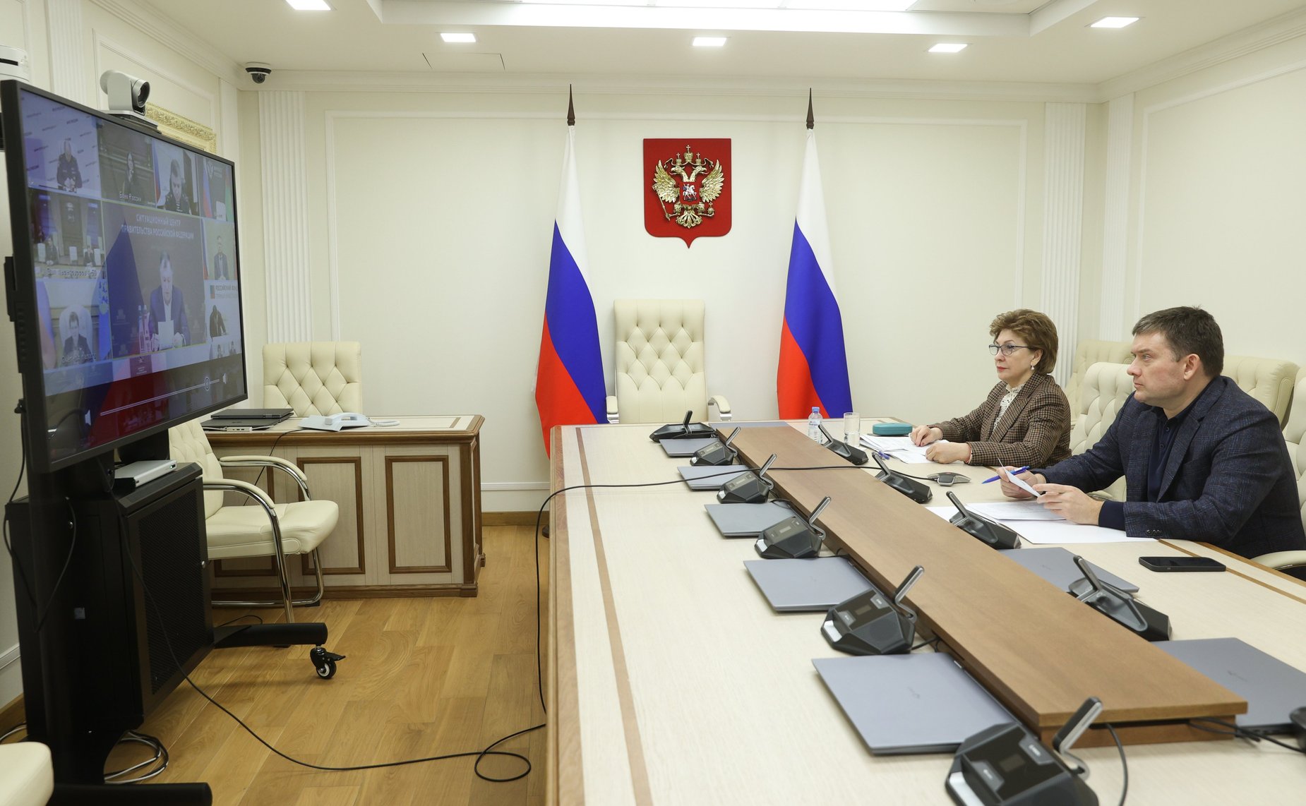 Заместители Председателя Совета Федерации Николай Журавлев и Галина Карелова приняли участие в заседании организационного комитета по подготовке и проведению XIV Международного экономического форума «Россия — Исламский мир: KazanForum 2023»