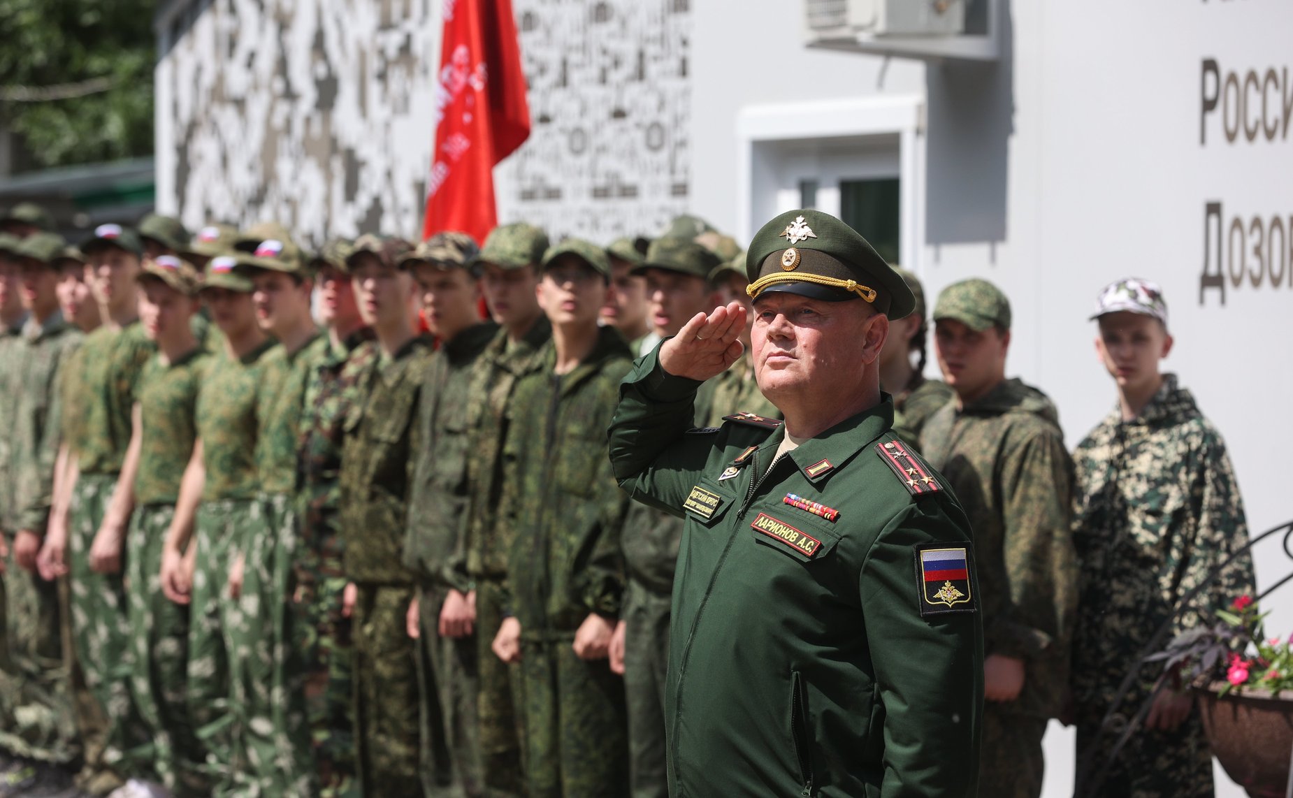 Торжественное открытие первой профильной военно-патриотической смены «Защитники Отечества» в центре военно-патриотического воспитания «Авангард-Самара»