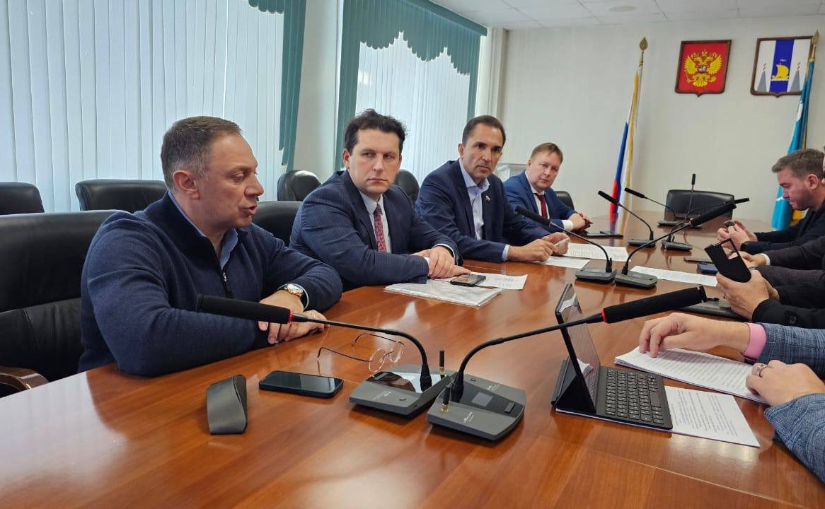 Андрей Хапочкин принял участие в совещании на Сахалине, посвященном вопросам работы операторов ТКО