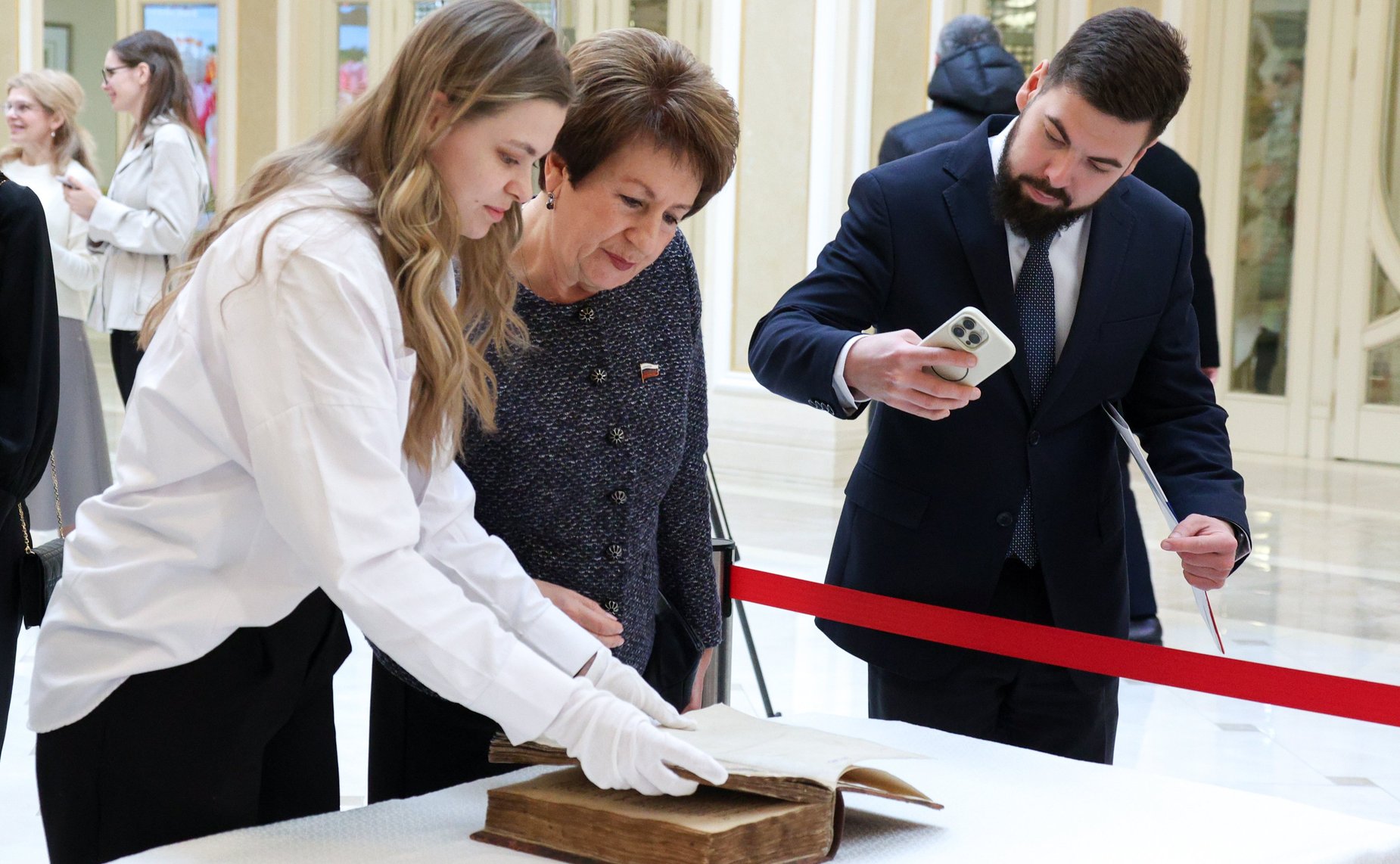 Церемония открытия выставки «От Вече до Правительствующего сената: предыстория российского парламентаризма»