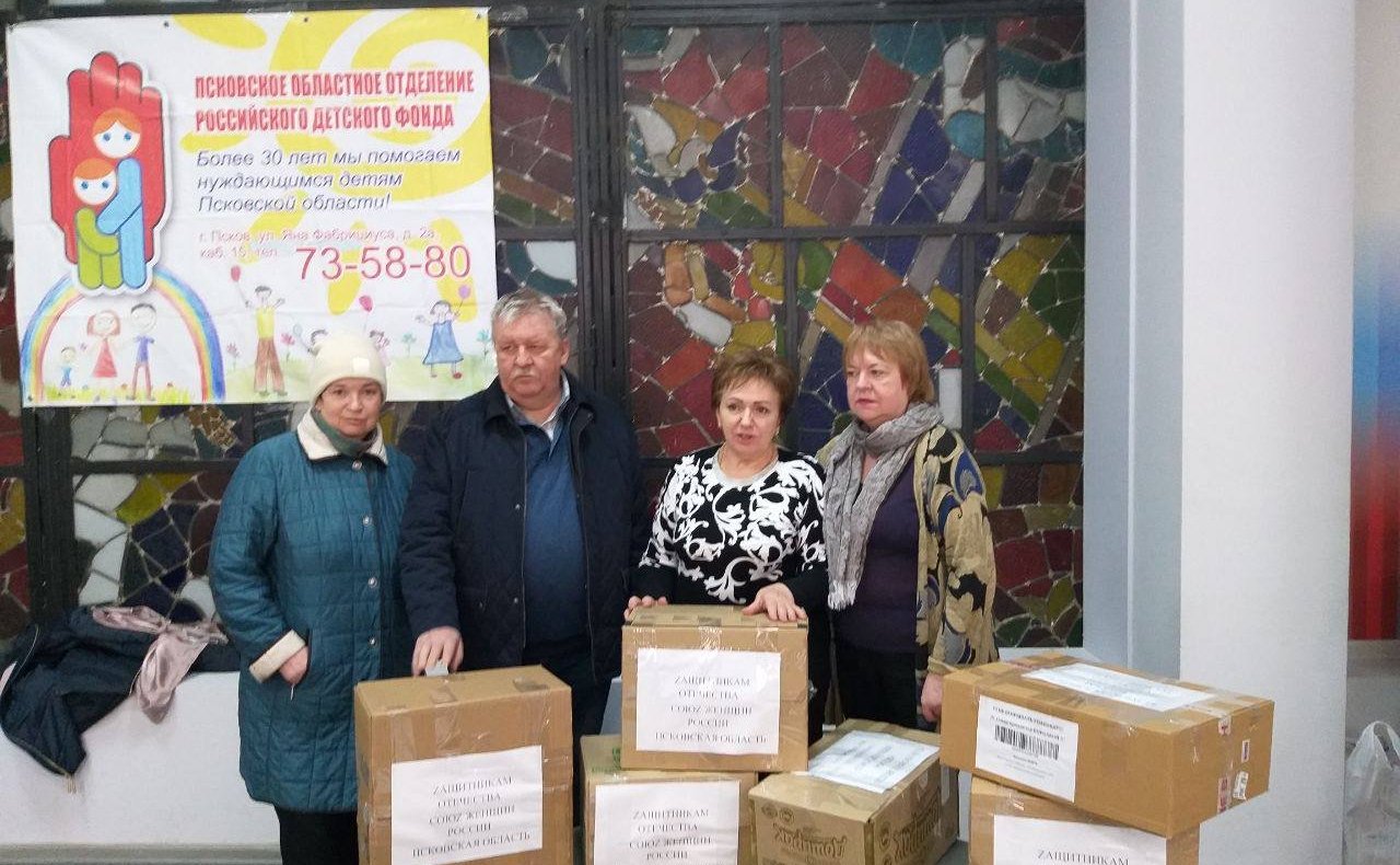 Елена Бибикова приняла участие в проведении в Псковской области Всероссийской акции «Подарок солдату»