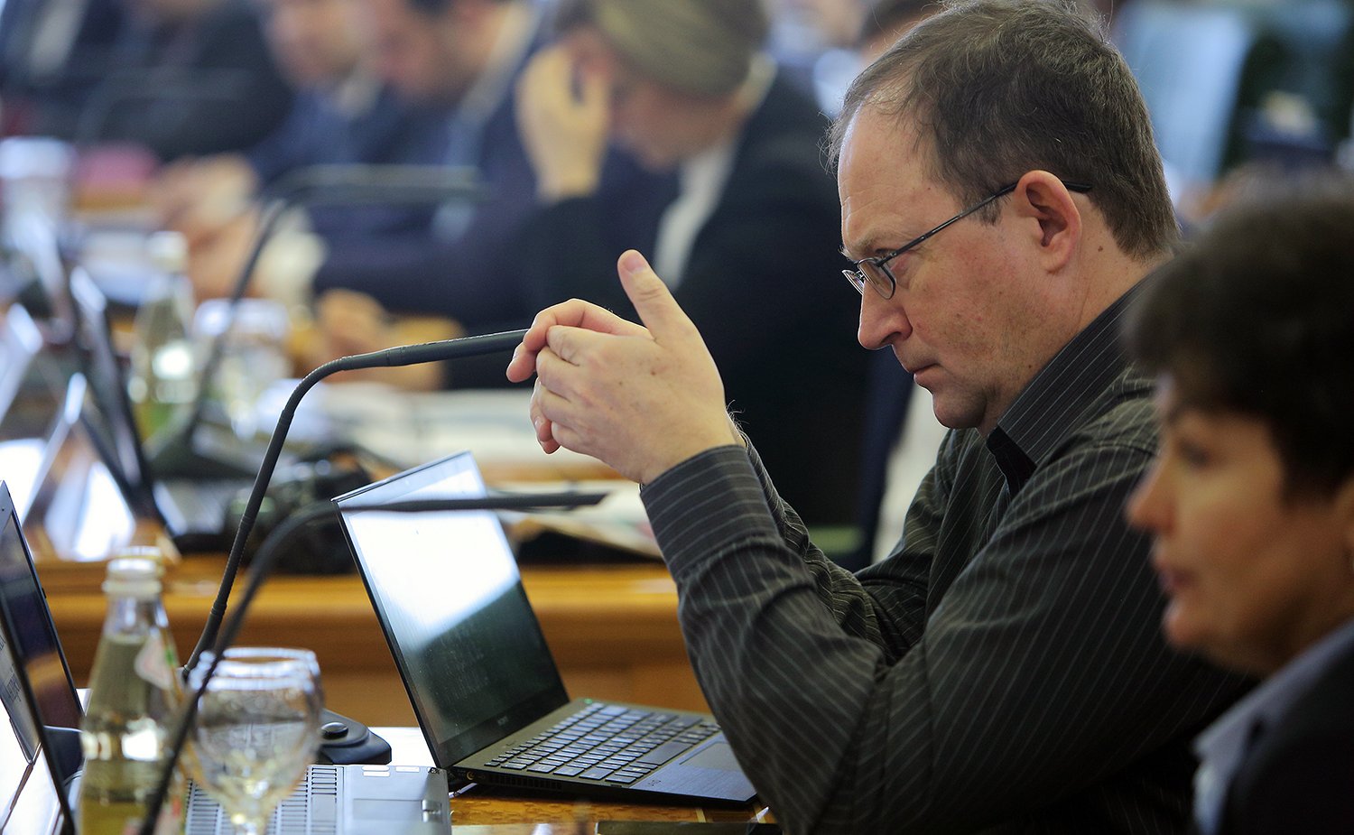 Слушания по детям-13