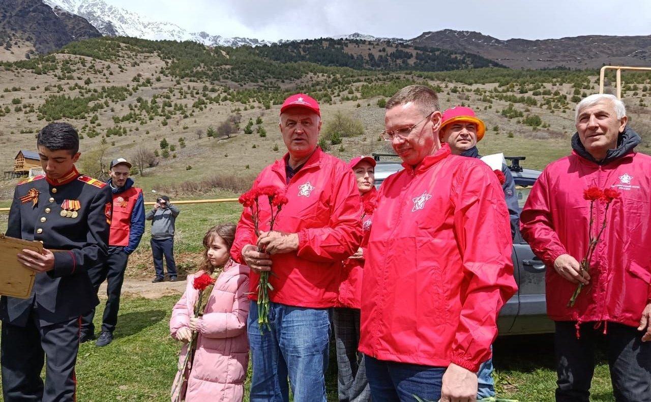 Виталий Назаренко принял участие в акции «Бессмертного полка России» в Северной Осетии