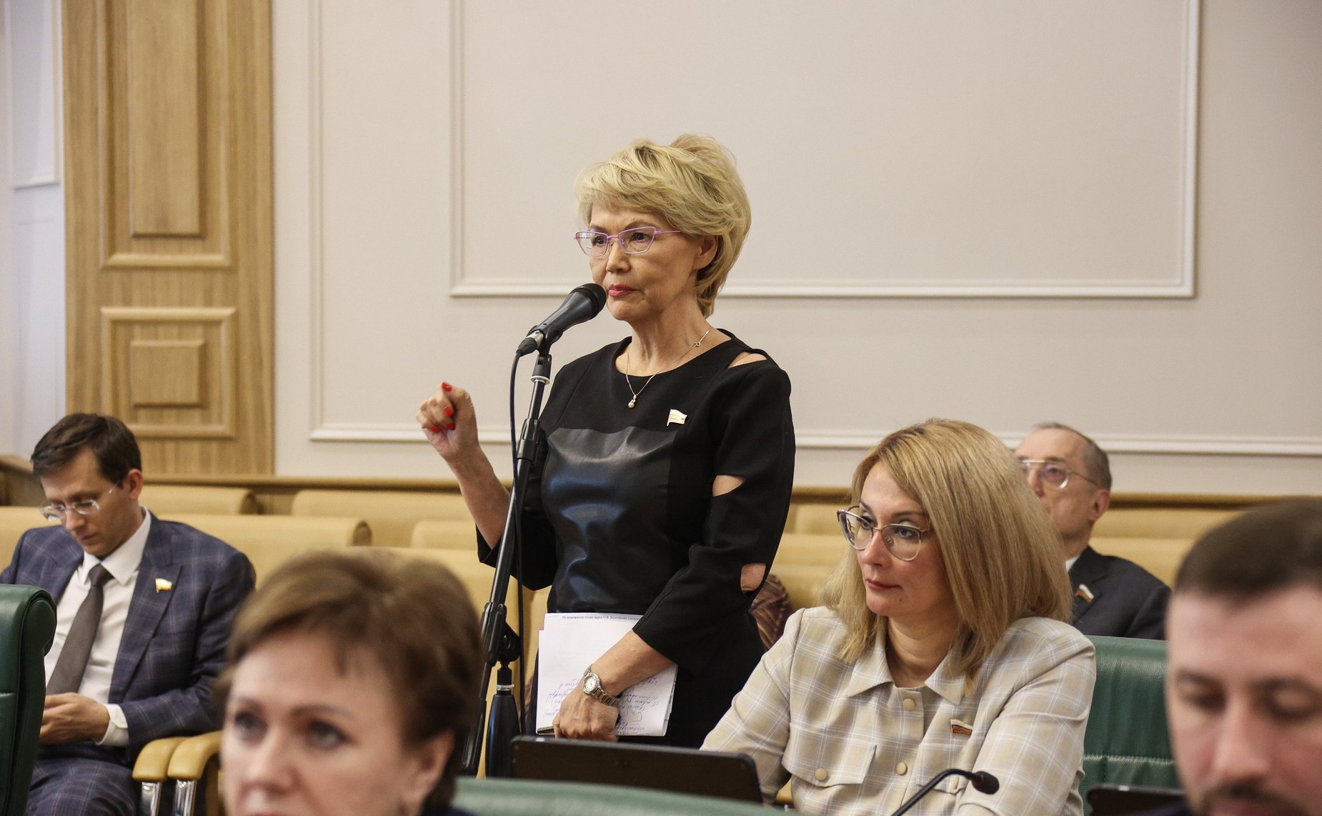 Встреча сенаторов Российской Федерации с генеральным директором — председателем правления ОАО «РЖД» Олегом Белозеровым в формате «Открытого диалога»