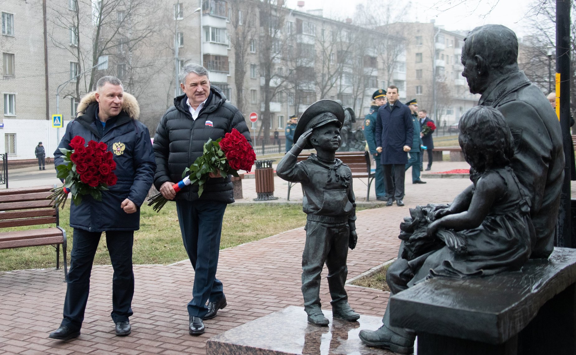 26 декабря 2019 года. Церемония возложения цветов к комплексу памятников «Пожарным и Спасателям», посвященная Дню спасателя