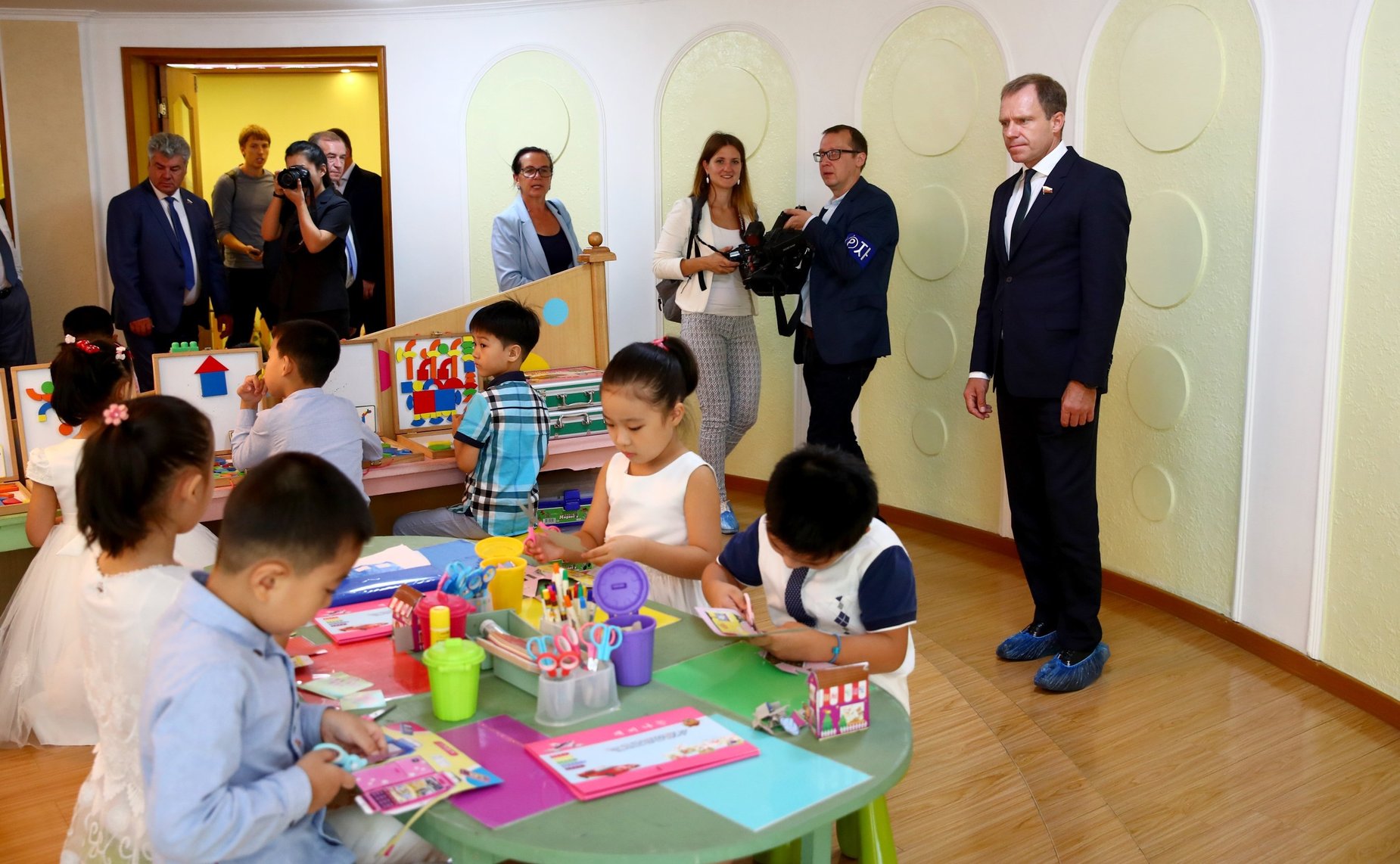 Посещение Кёнсанского детского сада