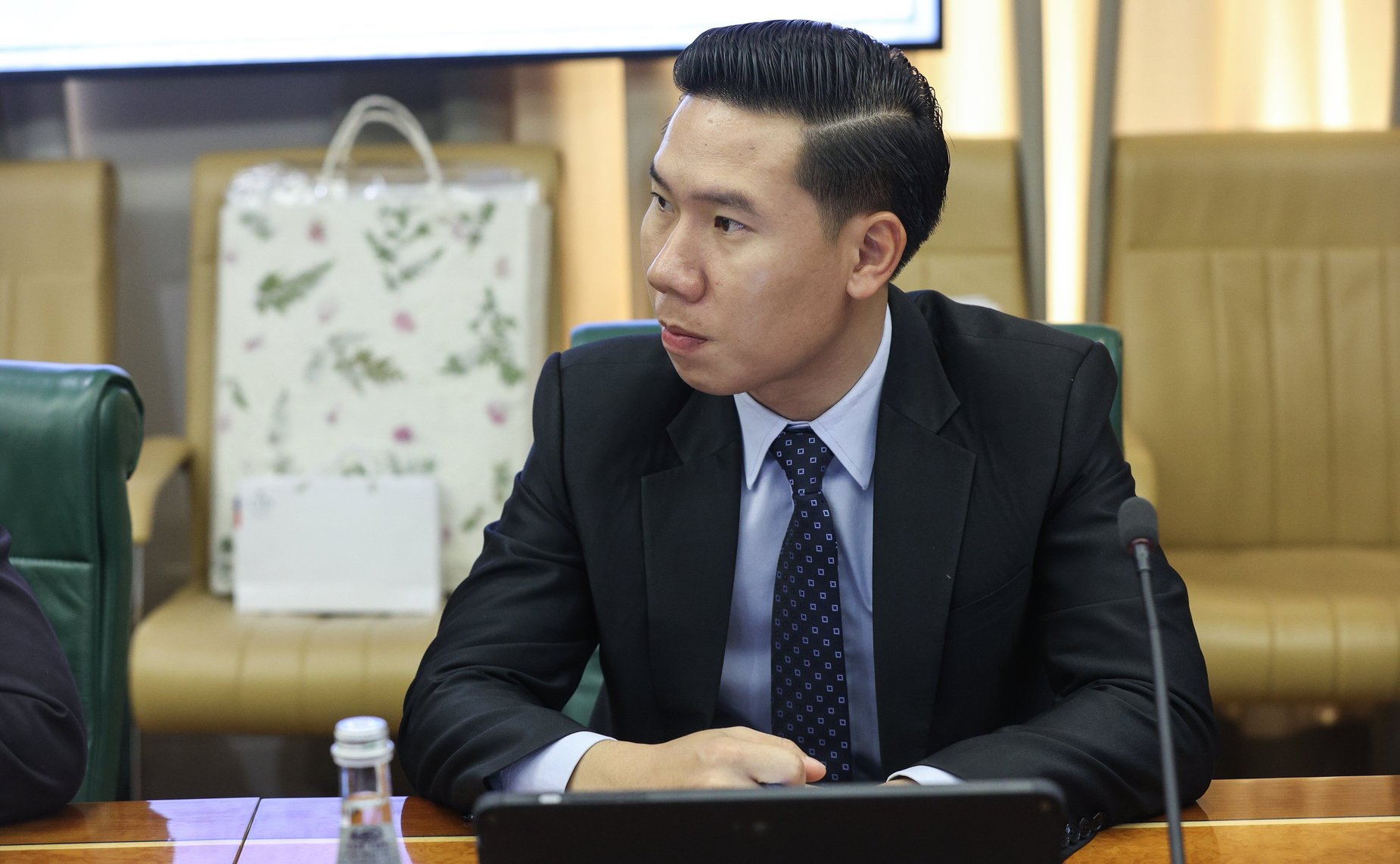 Константин Косачев провел встречу с заместителем Председателя Национального собрания Лаосской Народно-Демократической Республики Сувоном Лыангбунми