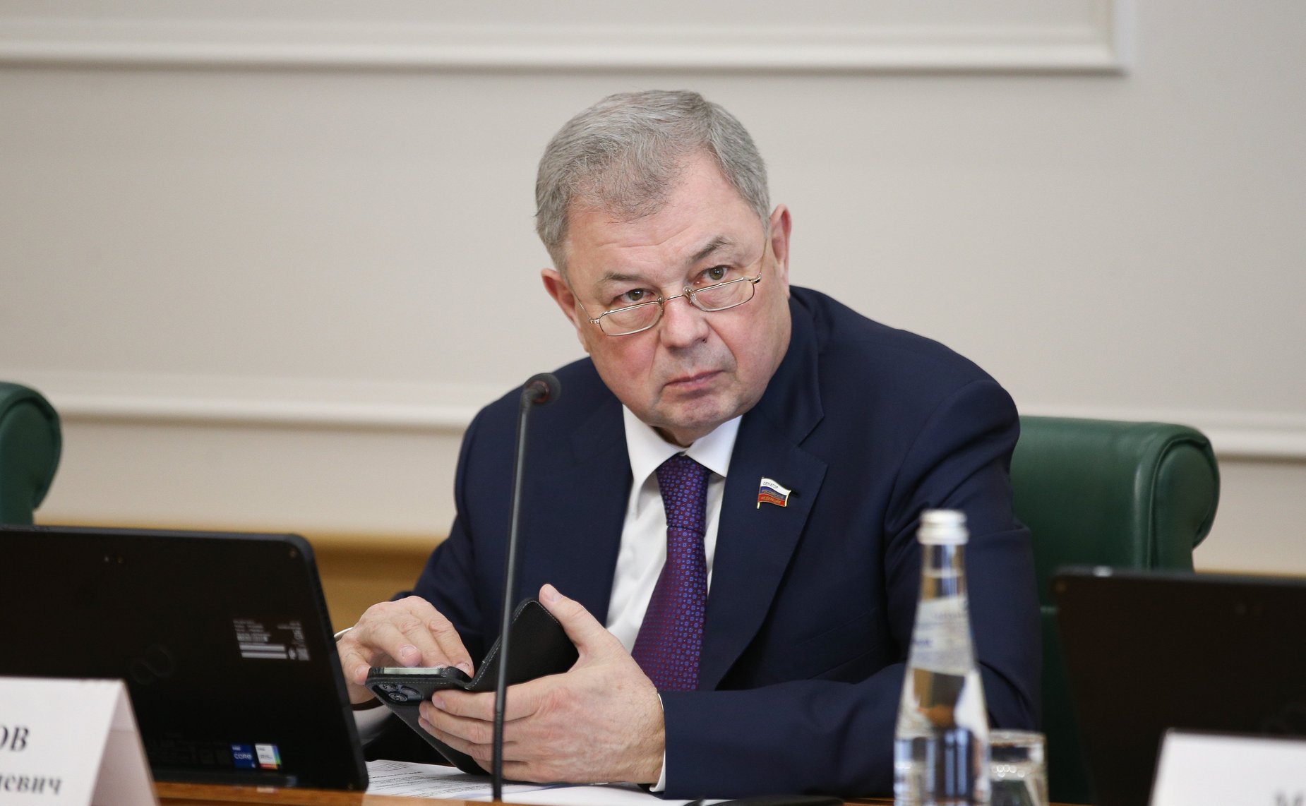 Анатолий Артамонов