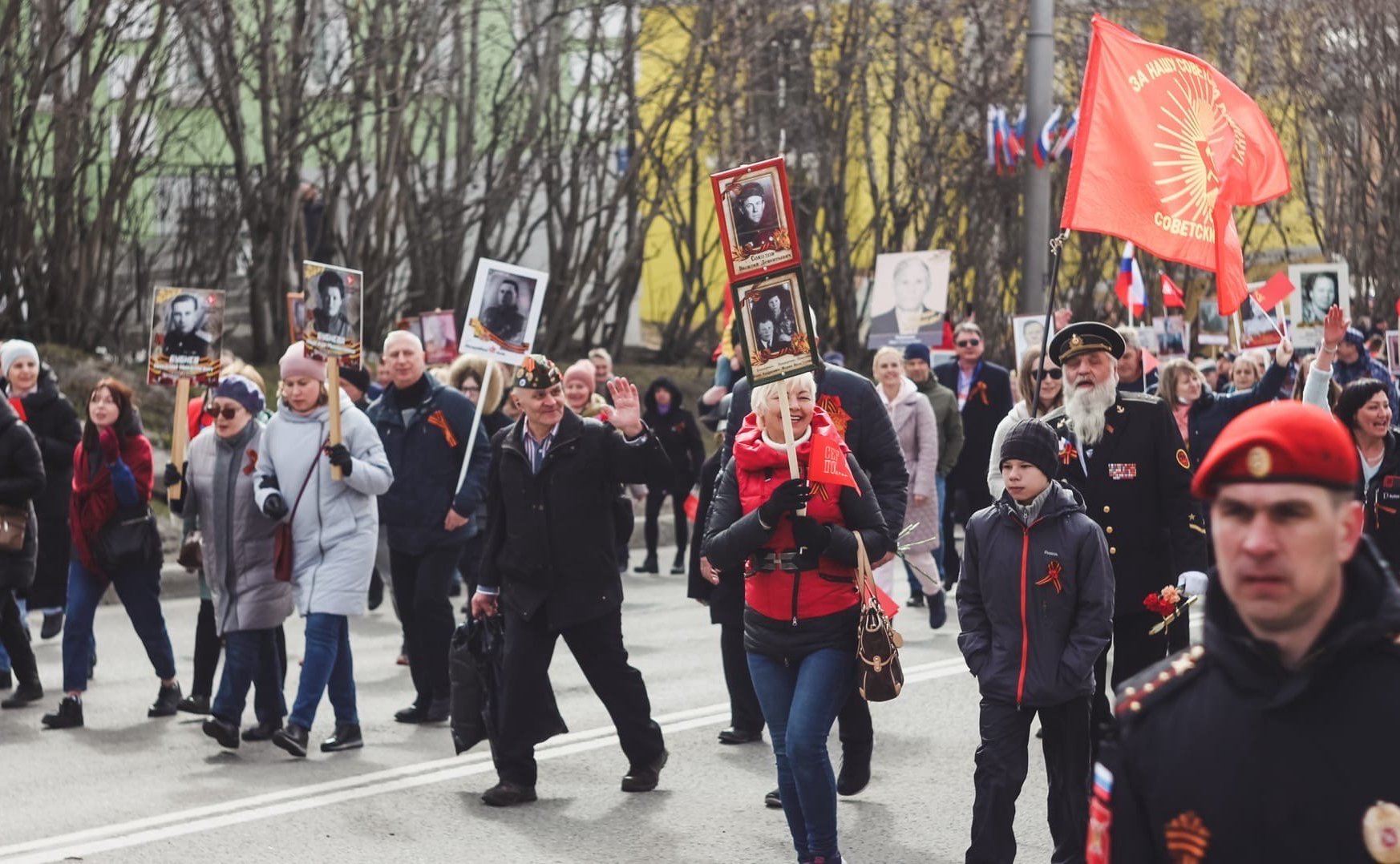 Татьяна Сахарова в рамках работы в регионе приняла участие в мероприятиях, посвященных 77-й годовщине Победы в Великой Отечественной войне
