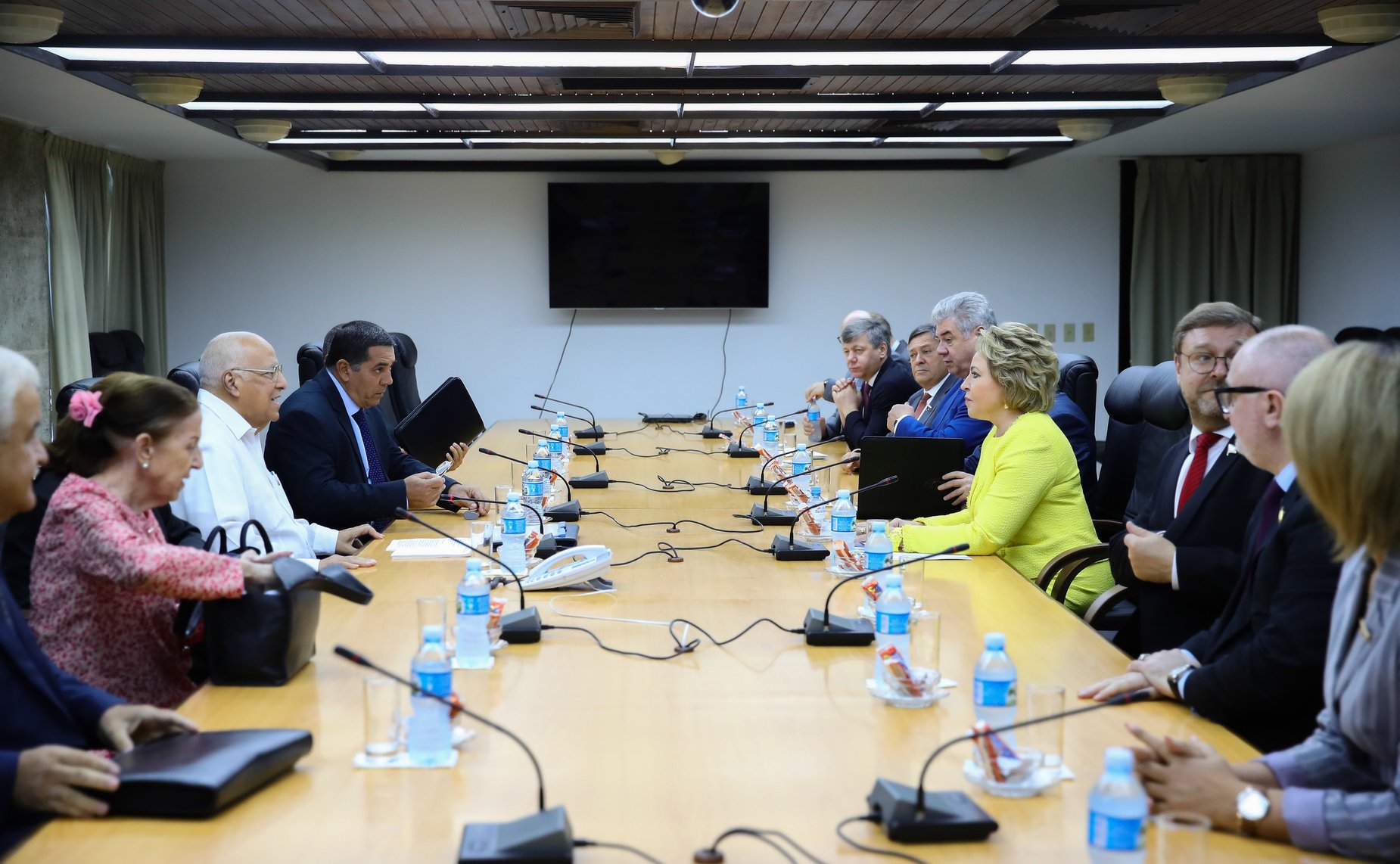 Встреча Валентины Матвиенко с заместителем Председателя Совета министров Республики Куба Рикардо Кабрисасом Руисом