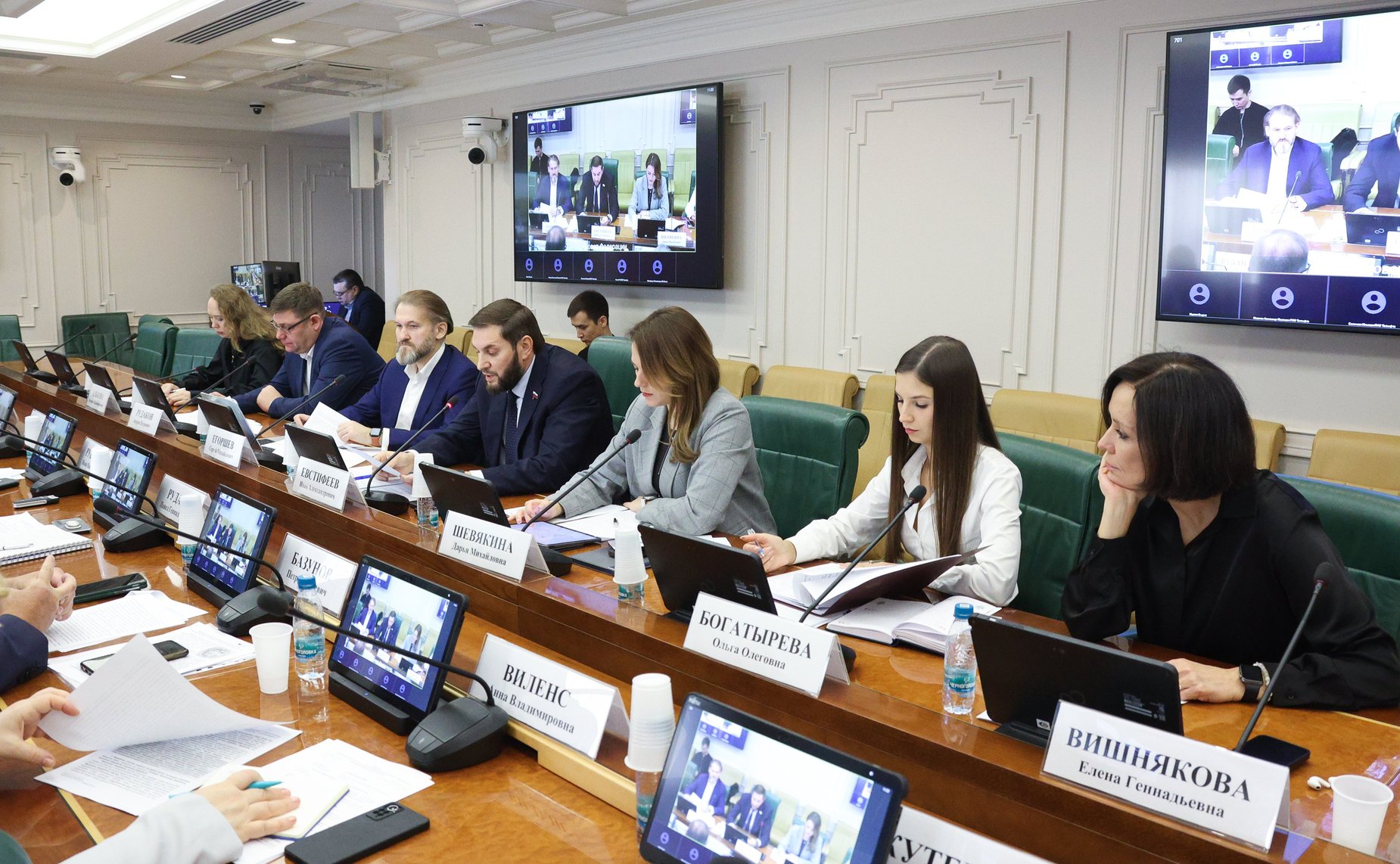 Круглый стол Комитета Совета Федерации по экономической политике на тему «Инновационные подходы к переработке и повторному использованию пластика»