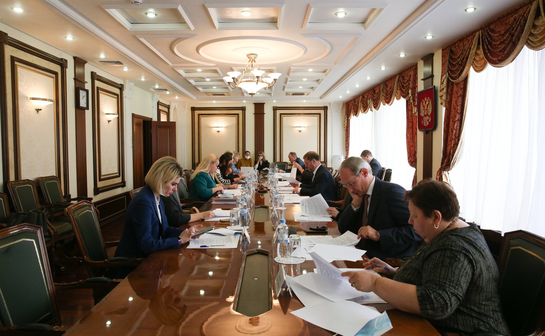 Заместитель Председателя Совета Федерации Константин Косачев провел заседание редакционного комитета Третьего Евразийского женского форума