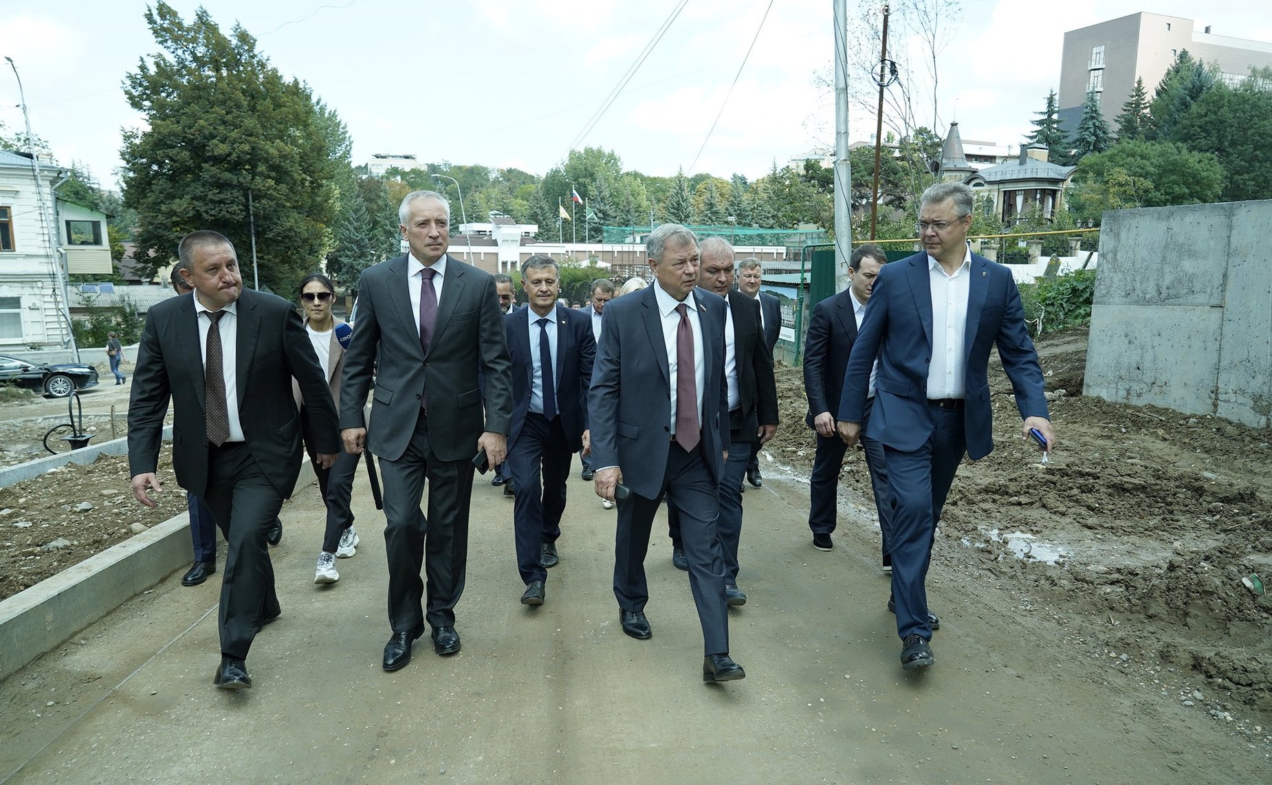 Анатолий Артамонов провел заседание рабочей группы по вопросам комплексного развития Кисловодска