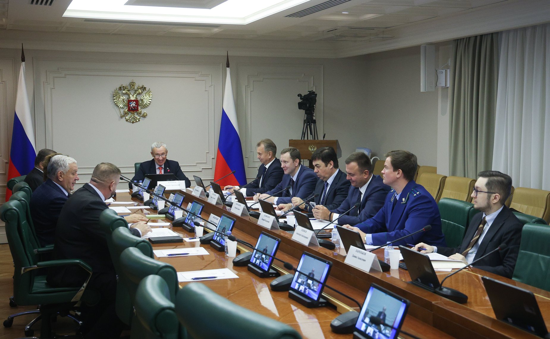 Заседание Комиссии СФ по защите государственного суверенитета и предотвращению вмешательства во внутренние дела Российской Федерации