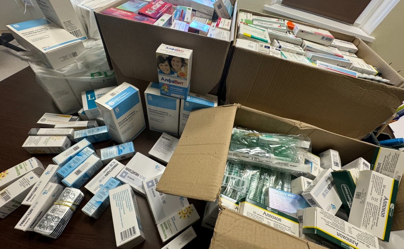 Игорь Кастюкевич передал медикаменты жителям Новокаховского района и Кинбурнской косы Херсонской области