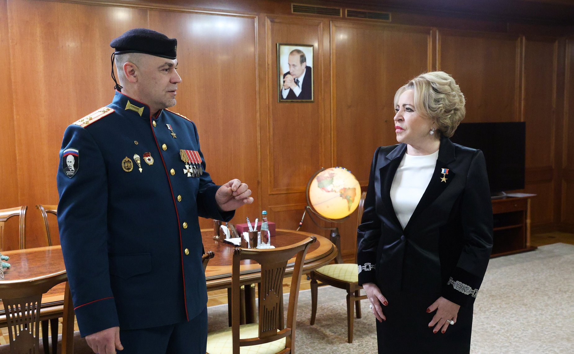 Валентина Матвиенко встретилась с офицерами разведывательно-штурмовой бригады «Ветераны» Добровольческого корпуса МО РФ