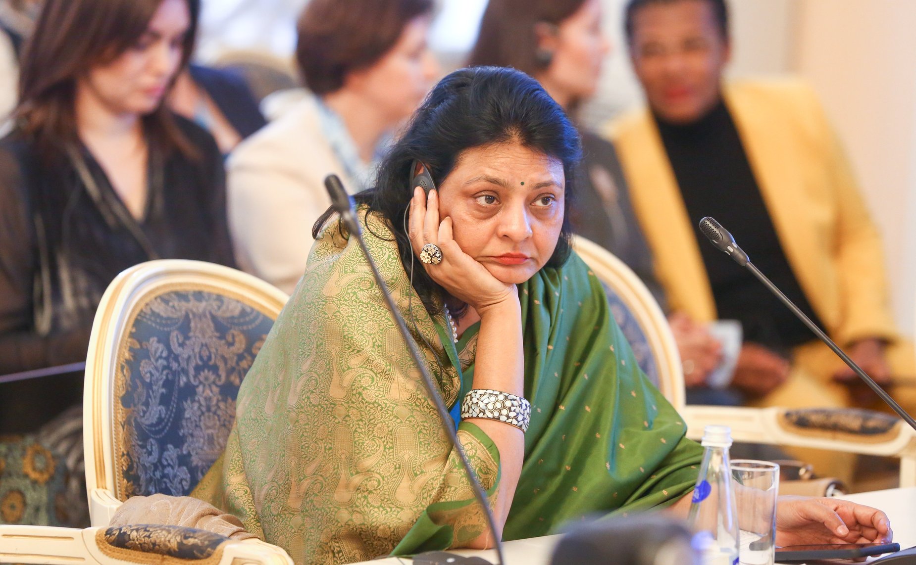 Заседание Международного дискуссионного клуба «Евразийское объединение женщин – региональных лидеров»