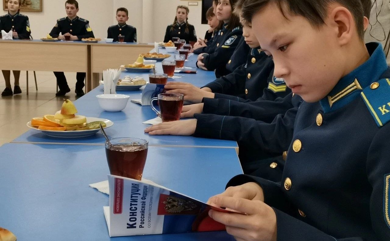 Николай Владимиров встретился с воспитанниками Чувашского кадетского корпуса