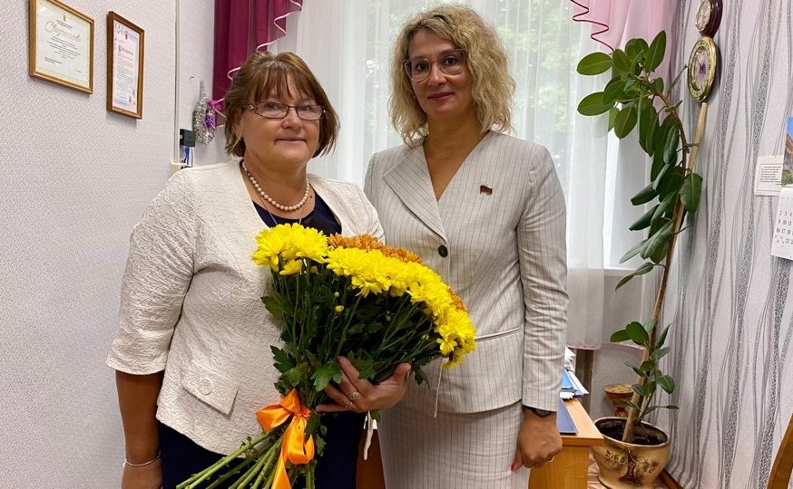 Наталия Косихина в День знаний посетила школы в Первомайском муниципальном районе Ярославской области