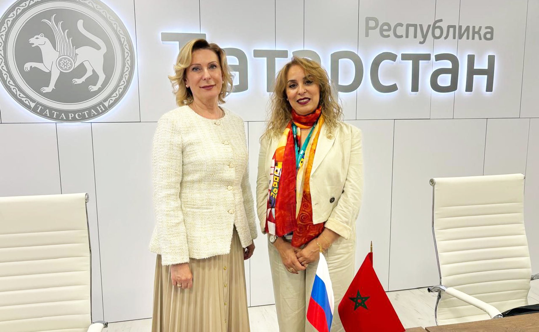 Инна Святенко также провела в Казани двусторонние встречи с дизайнерами и лидерами в сфере креативных индустрий из Омана, Кувейта, Катара, Кении, Марокко, Египта, ОАЭ